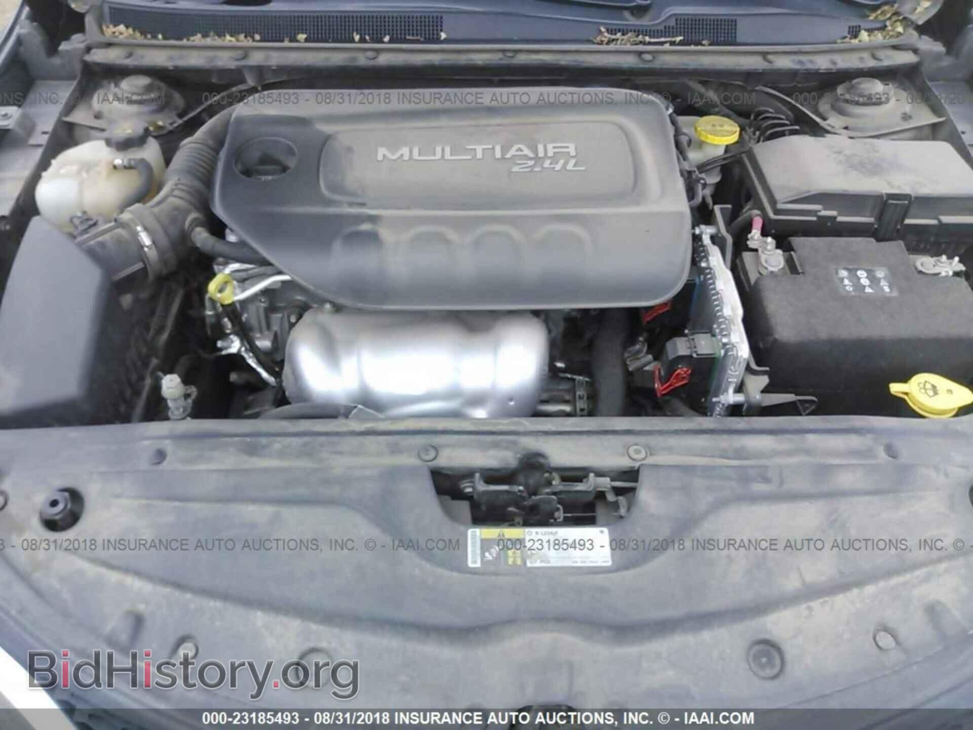 2015 Chrysler 200 - VIN: 1C3CCCAB8FN591944 - Фото 10