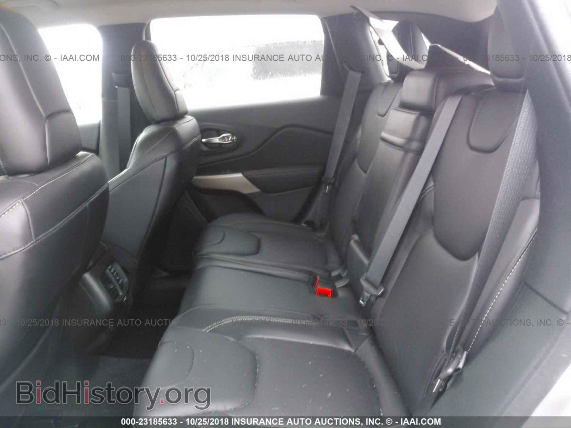 2018 Jeep Cherokee - VIN: 1C4PJMDB1JD617769 - Фото 8