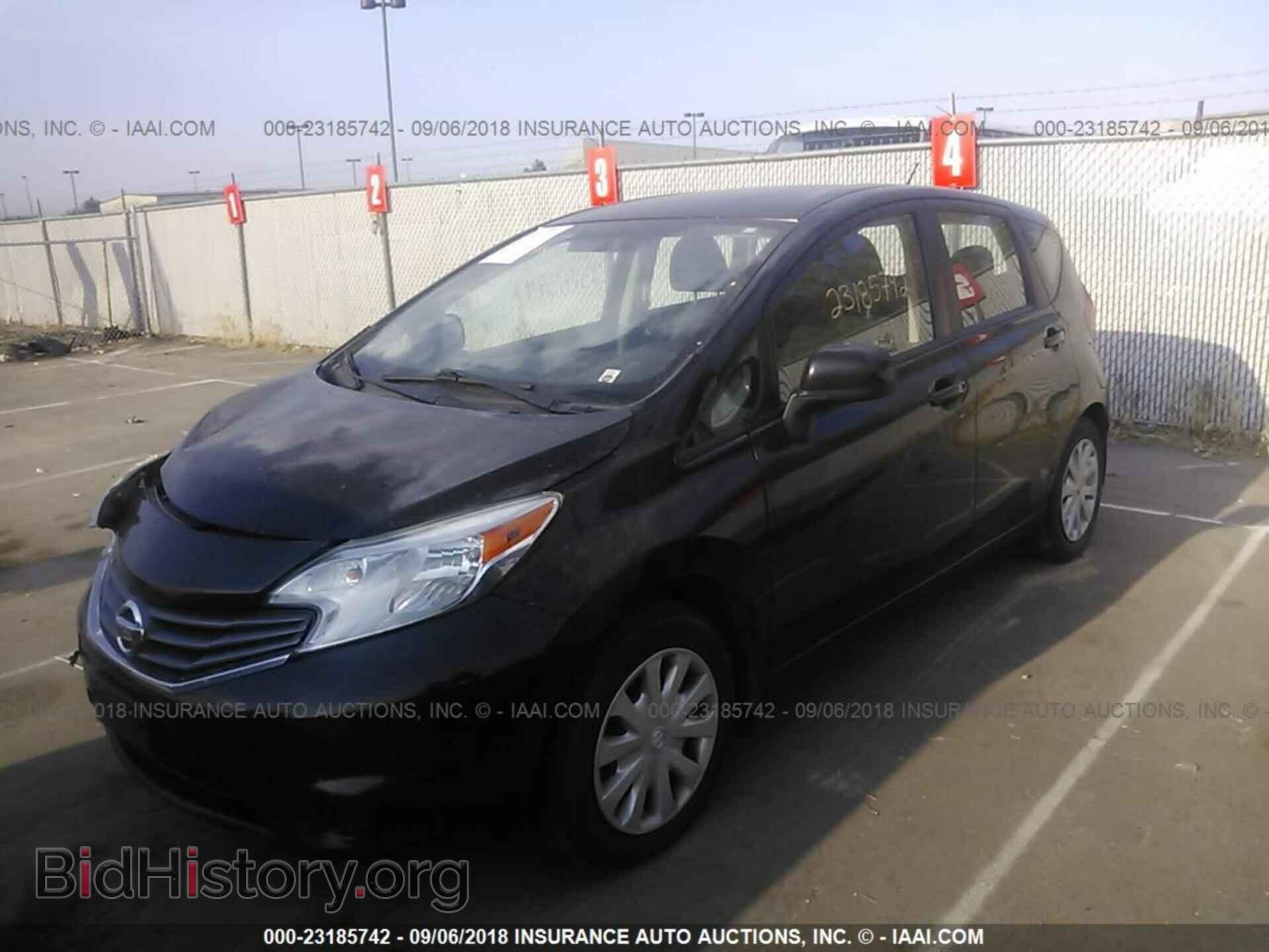 2014 Nissan Versa note - VIN: 3N1CE2CP8EL395593 - Фото 2