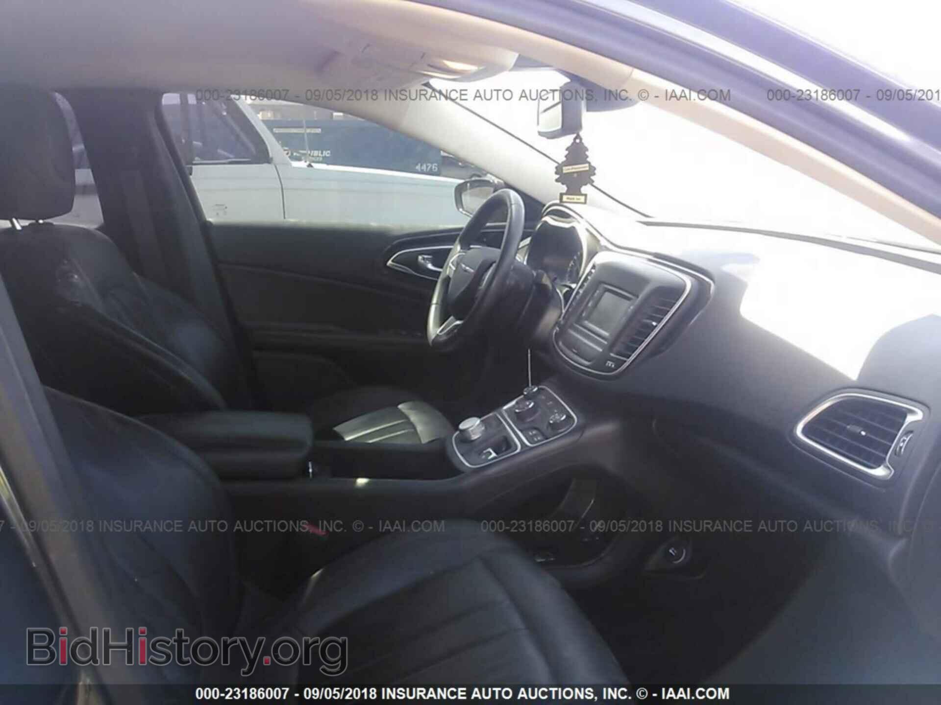 2015 Chrysler 200 - VIN: 1C3CCCCB8FN618914 - Photo 5