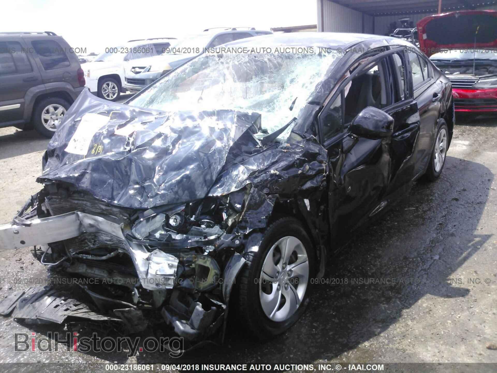 2013 Honda Civic - VIN: 2HGFB2F57DH596715 - Фото 2