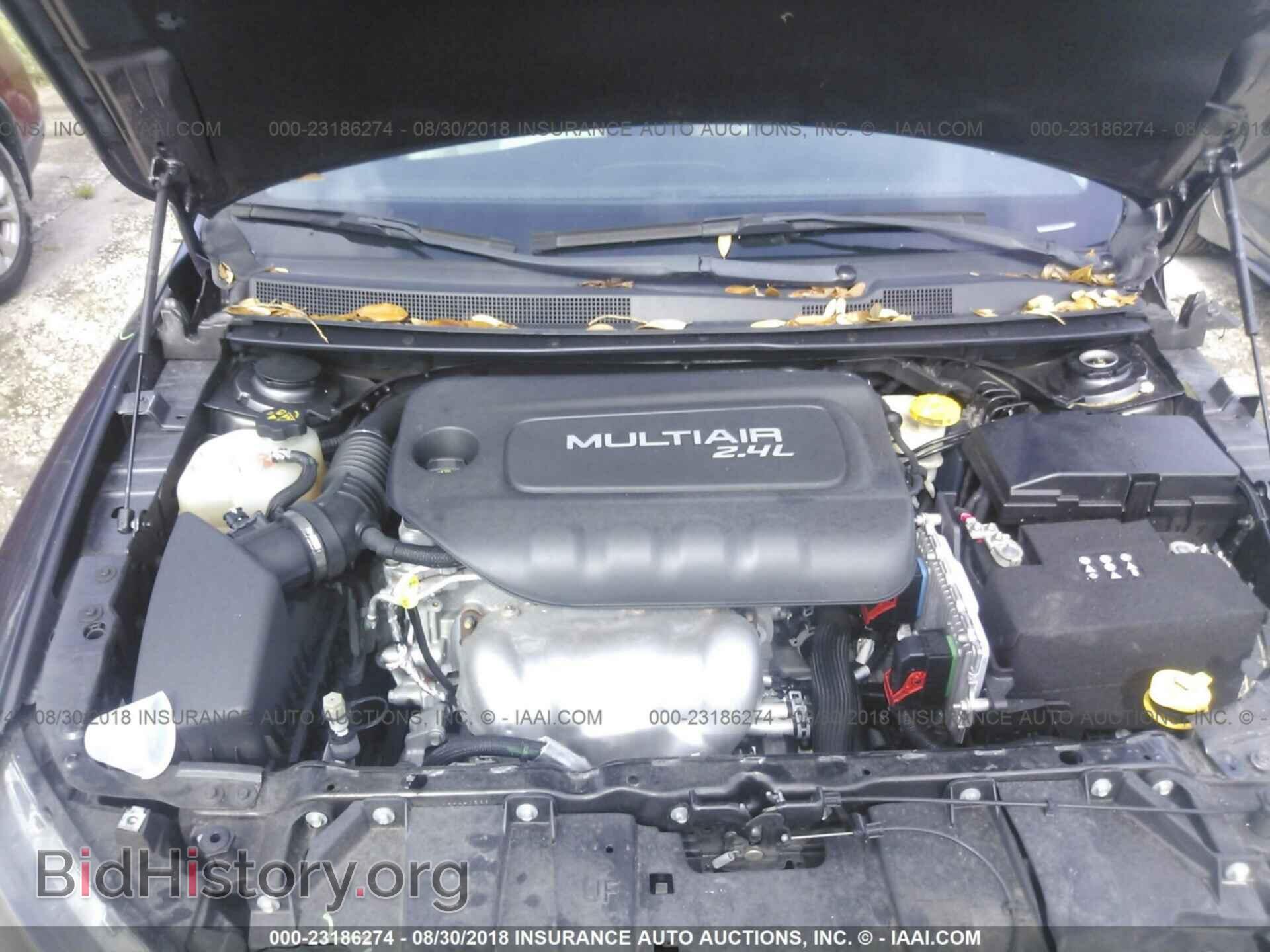 2015 Chrysler 200 - VIN: 1C3CCCAB0FN681475 - Фото 10