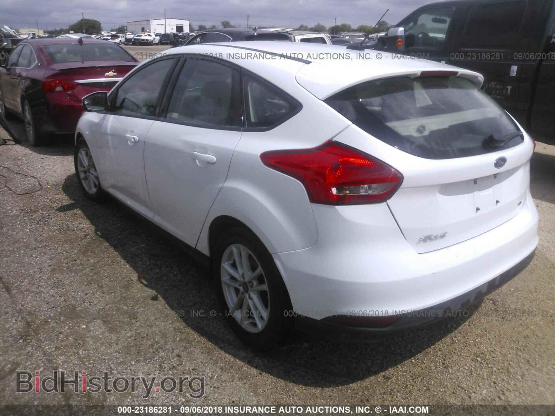 2017 Ford Focus - VIN: 1FADP3K20HL246995 - Фото 3