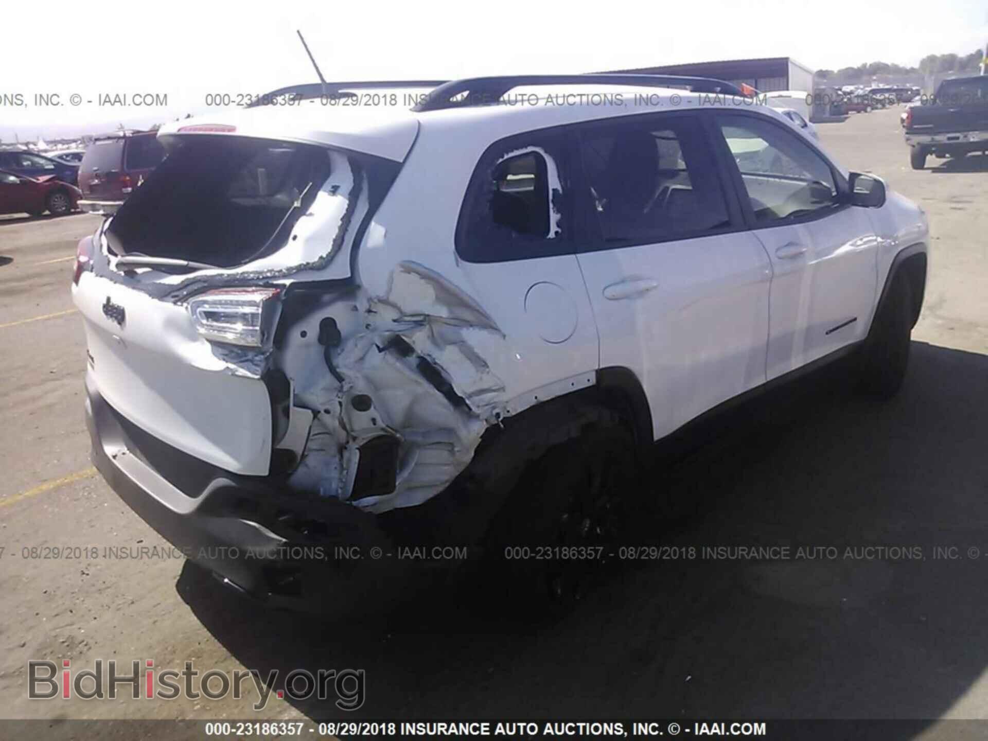 2014 Jeep Cherokee - VIN: 1C4PJMCS7EW286773 - Фото 4