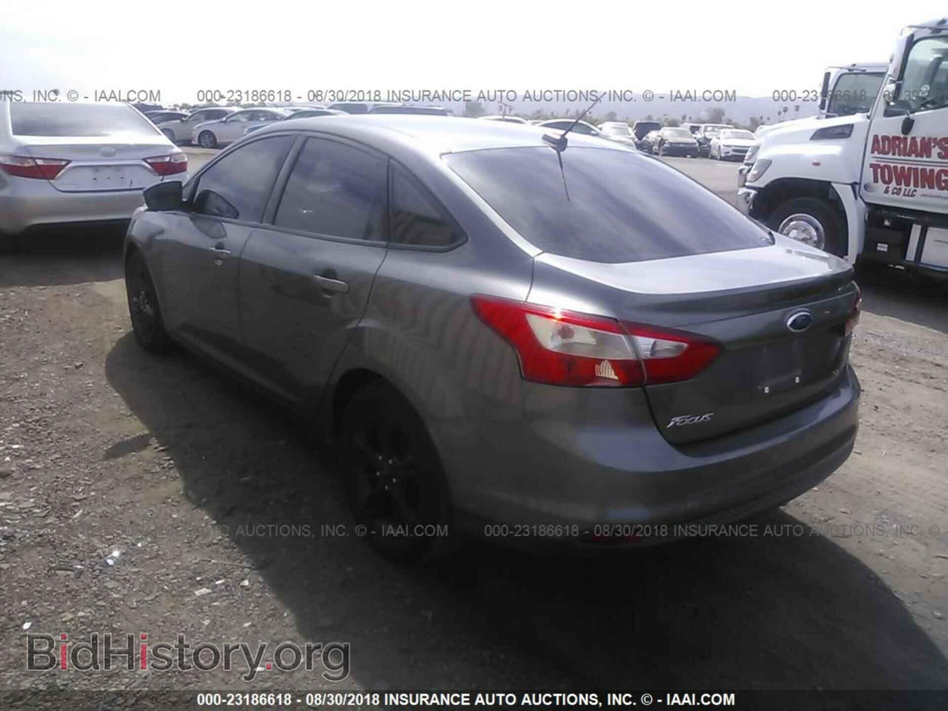 2014 Ford Focus - VIN: 1FADP3F29EL319366 - Фото 3