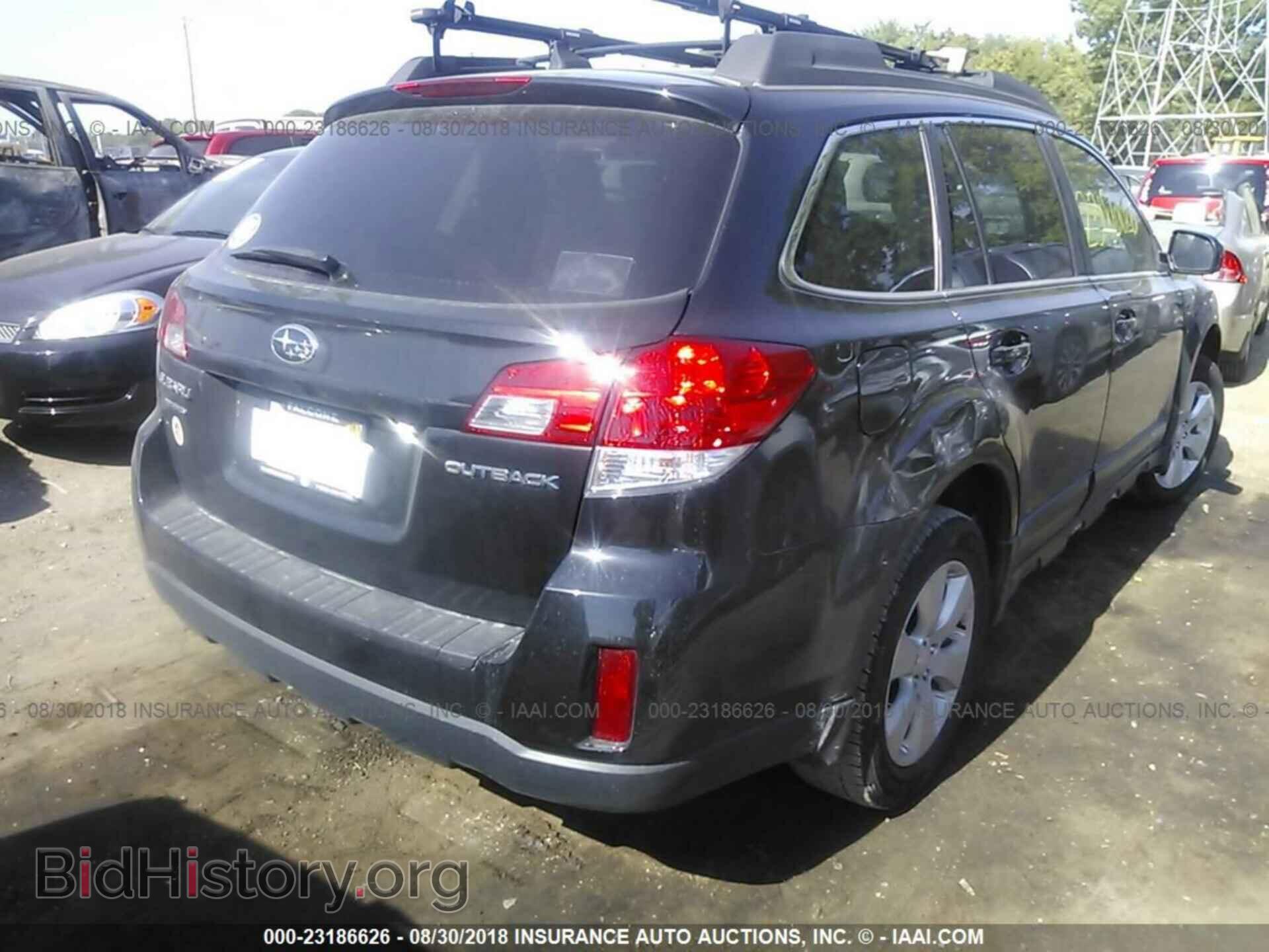 2011 Subaru Outback - VIN: 4S4BRCLC6B3333256 - Photo 4