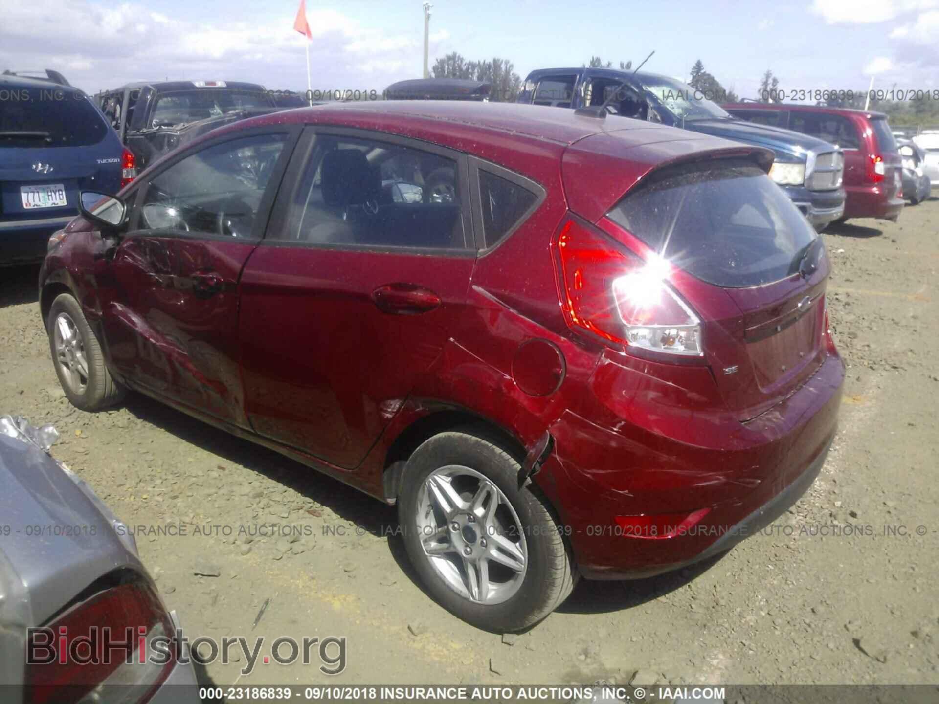 2017 Ford Fiesta - VIN: 3FADP4EJ0HM104461 - Photo 3