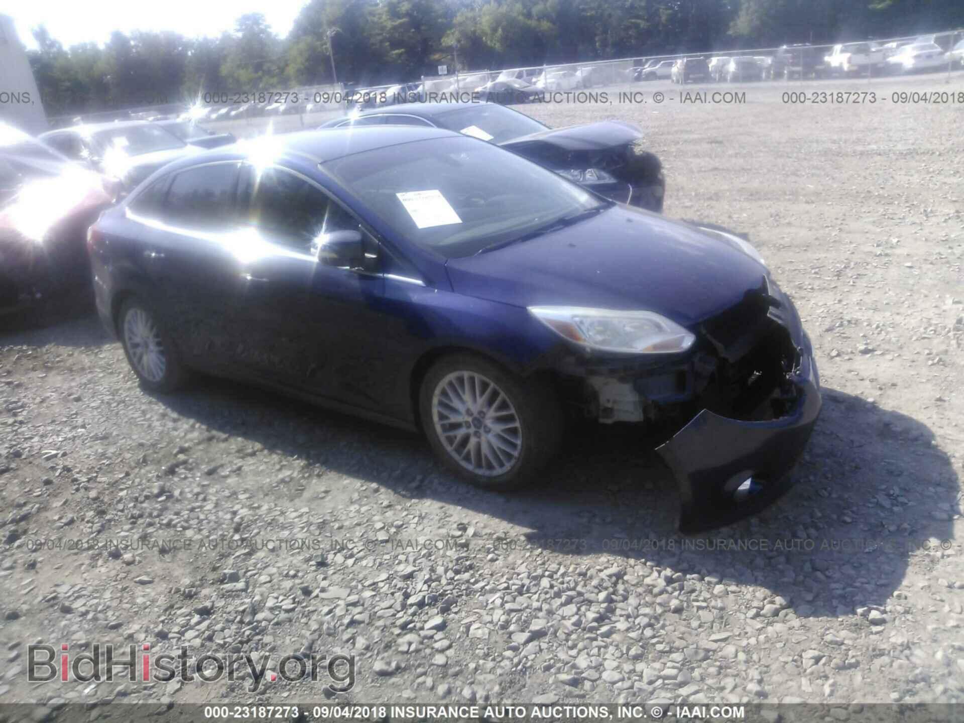 Photo 1FAHP3H26CL121260 - Ford Focus 2012