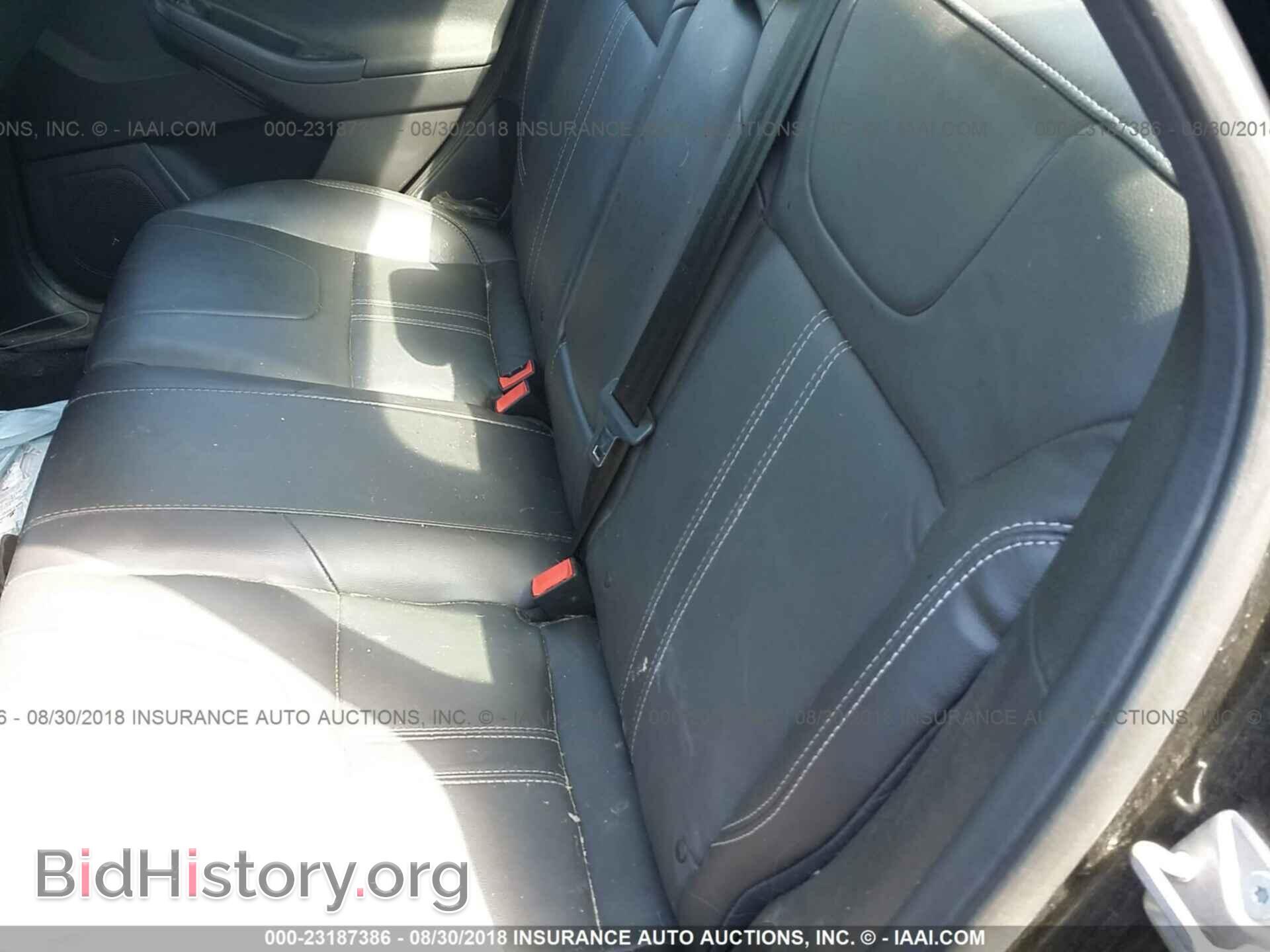 2014 Ford Focus - VIN: 1FADP3J24EL236063 - Фото 8