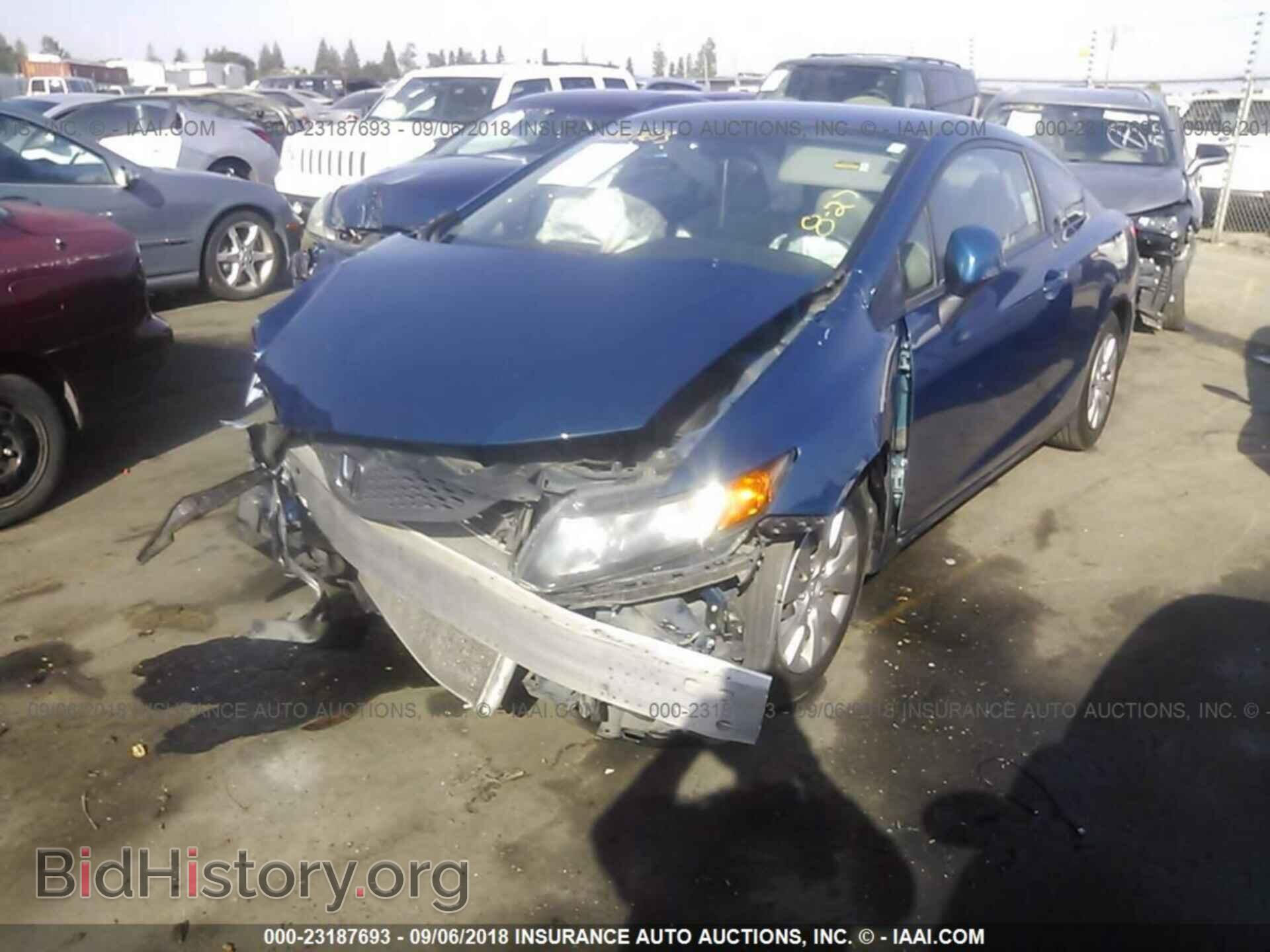 2012 Honda Civic - VIN: 2HGFG3B52CH555064 - Фото 2