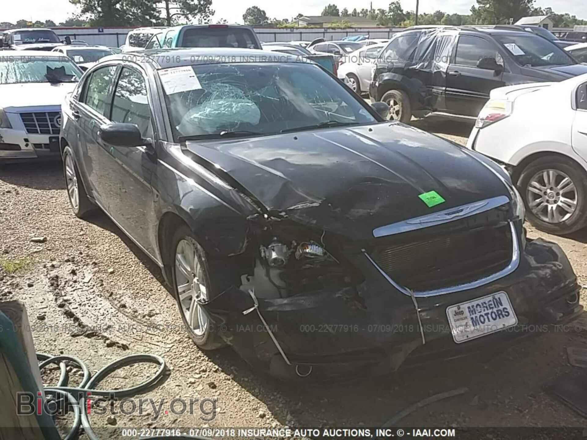 Фотография 1C3CCBBG9CN283004 - CHRYSLER 200 2012