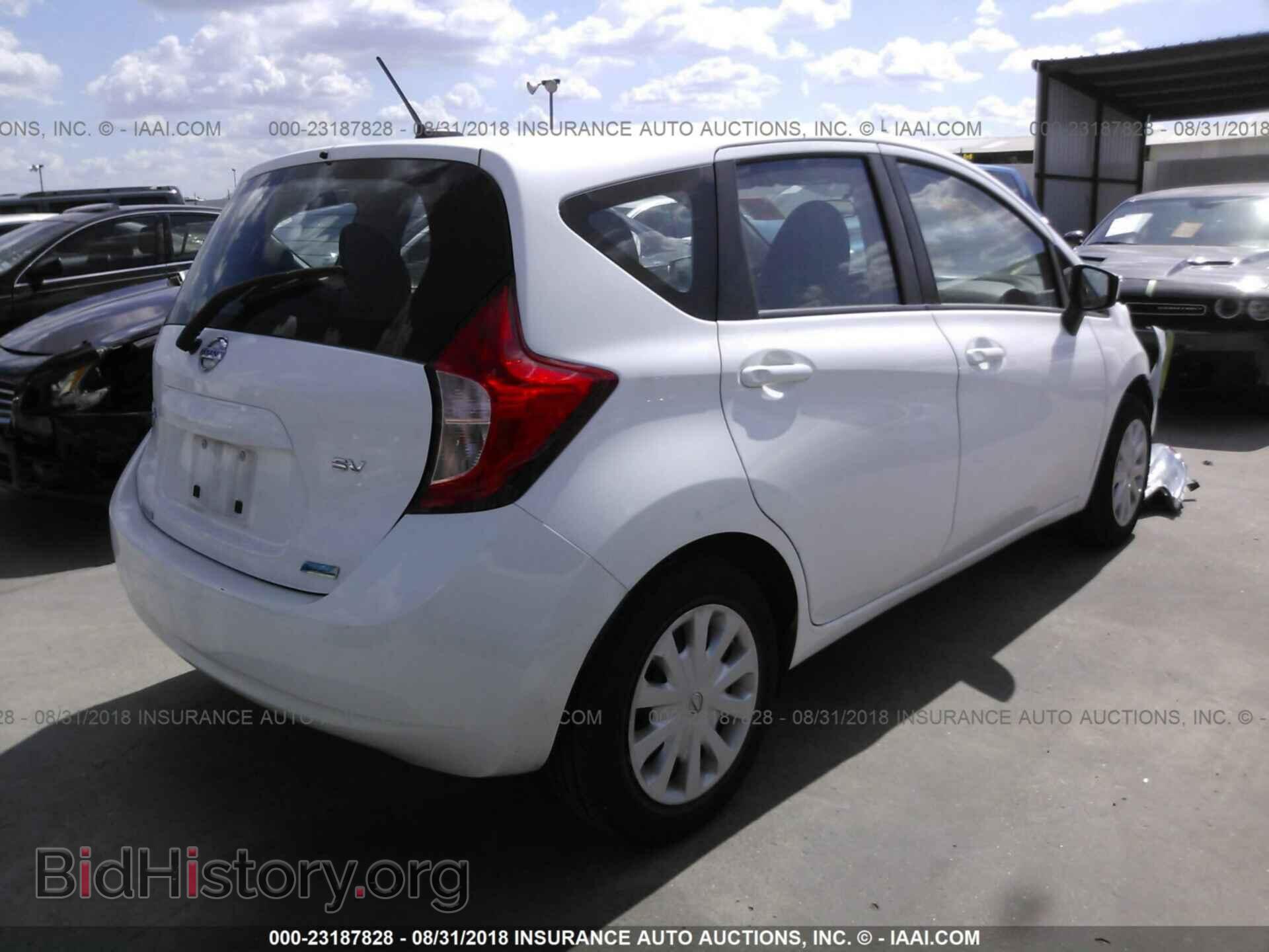 2016 Nissan Versa note - VIN: 3N1CE2CP9GL371709 - Фото 4
