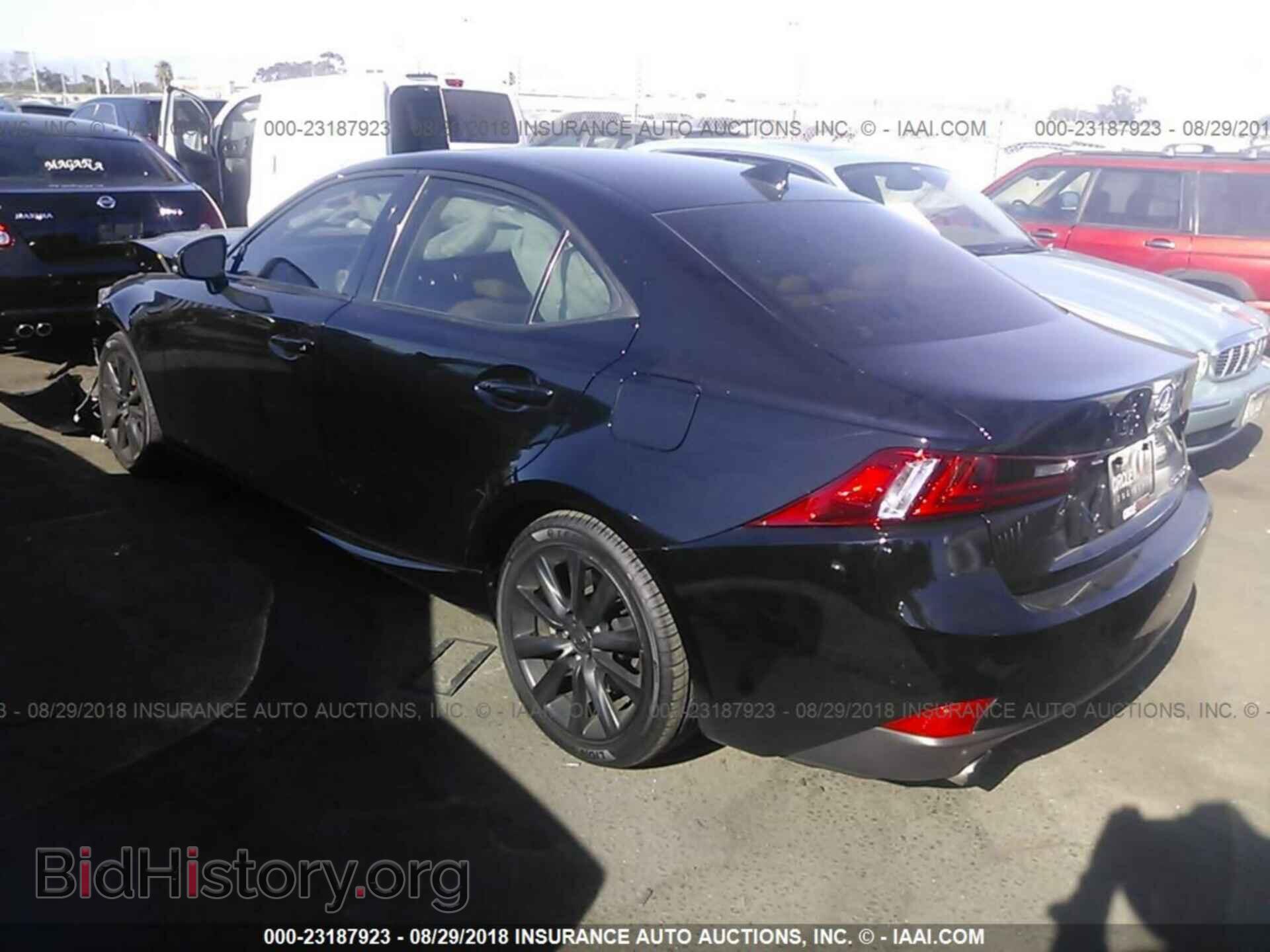 2016 Lexus Is - VIN: JTHBA1D26G5023575 - Фото 3