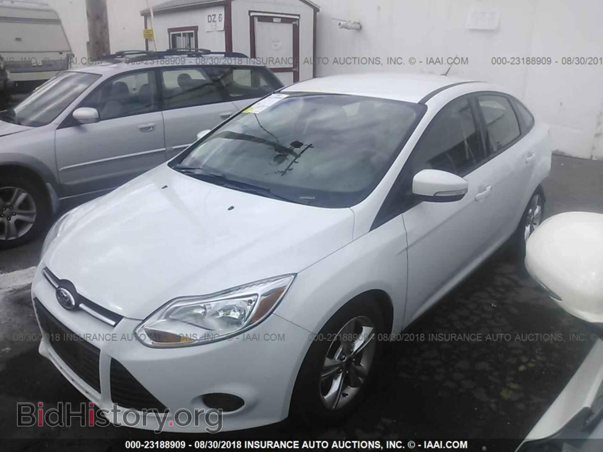 2013 Ford Focus - VIN: 1FADP3F2XDL319763 - Photo 2