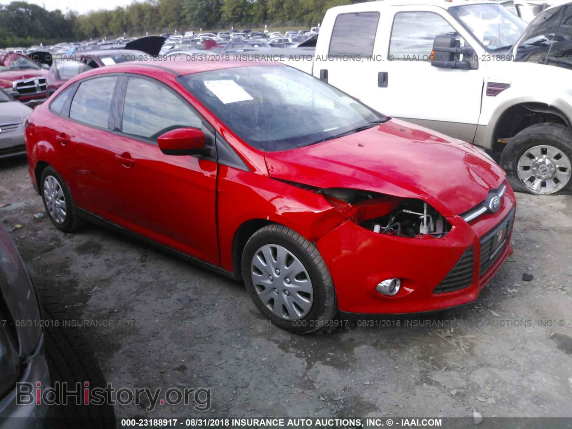 Photo 1FAHP3F24CL327714 - Ford Focus 2012