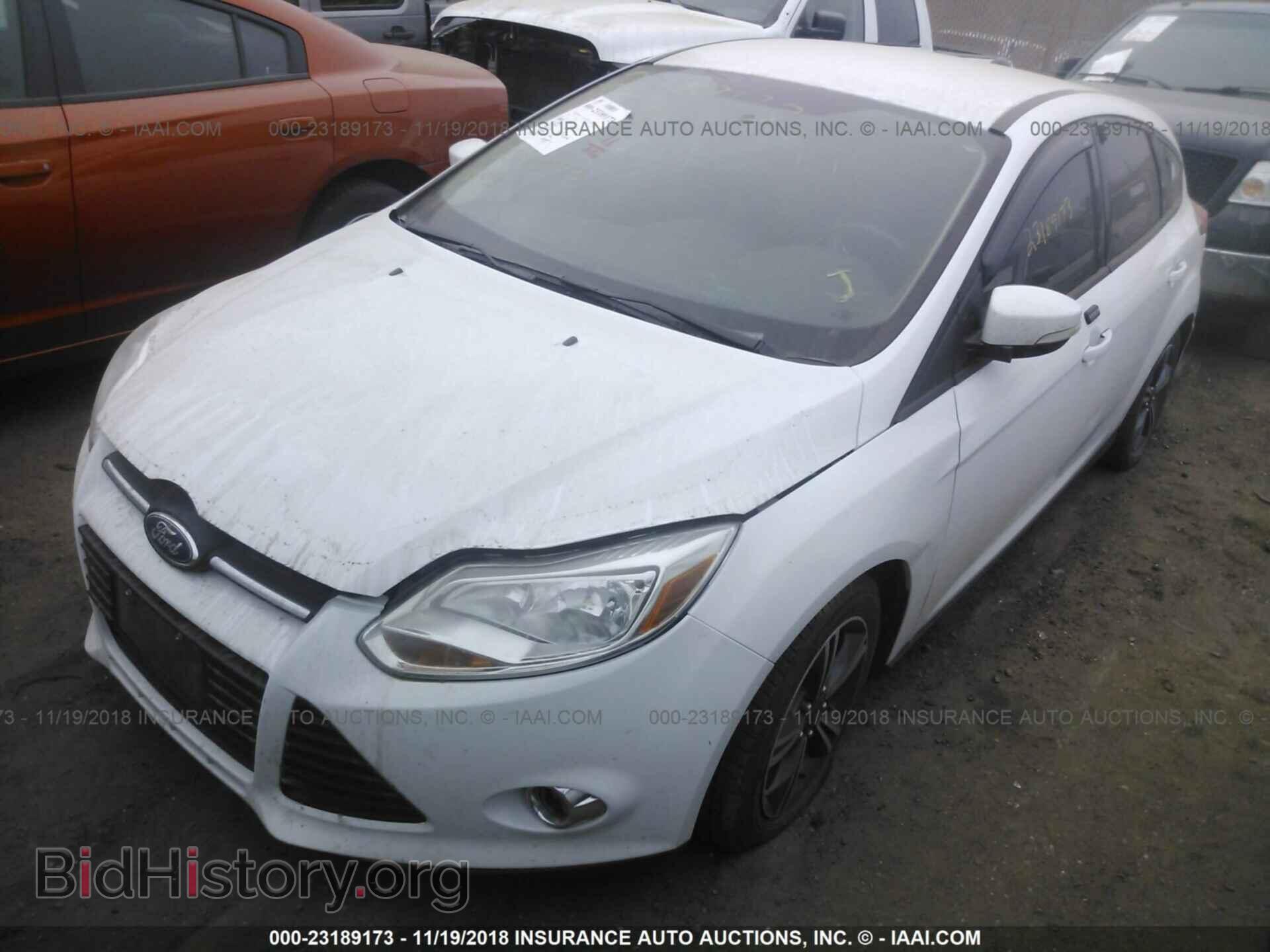 2014 Ford Focus - VIN: 1FADP3K29EL144039 - Photo 2