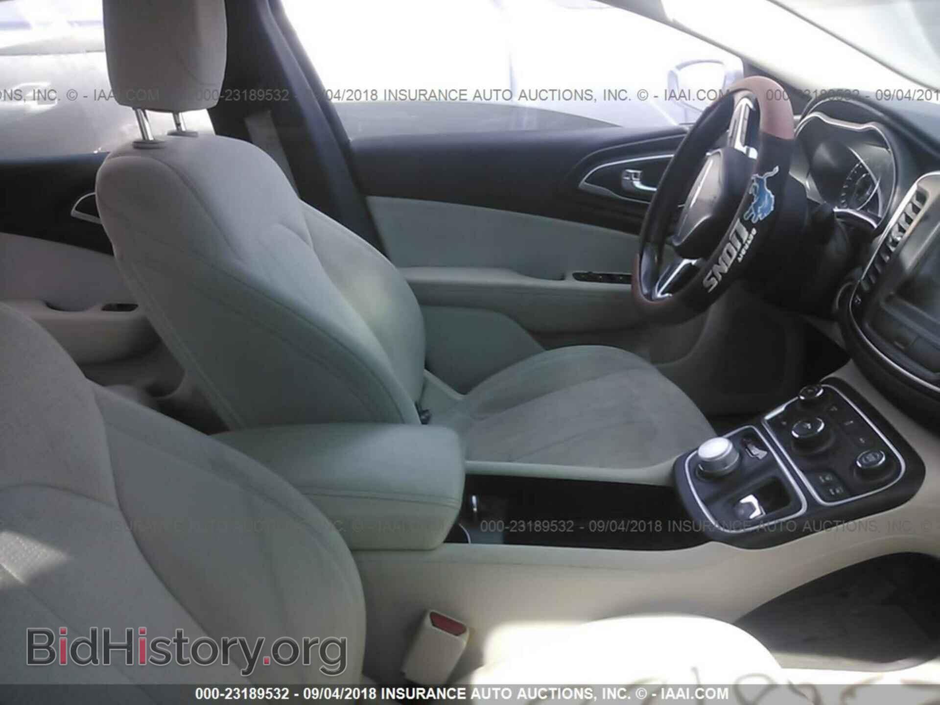 2015 Chrysler 200 - VIN: 1C3CCCAB9FN647325 - Photo 5