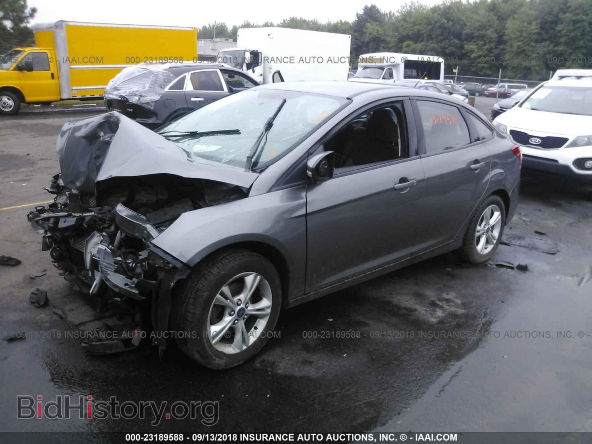 2014 Ford Focus - VIN: 1FADP3F24EL178206 - Фото 2