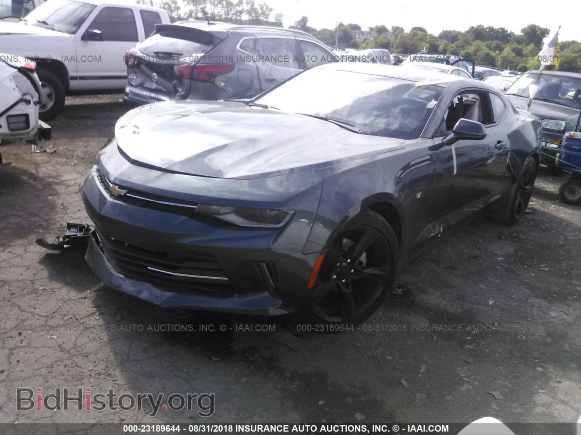 2018 Chevrolet Camaro - VIN: 1G1FB1RS7J0150938 - Фото 2
