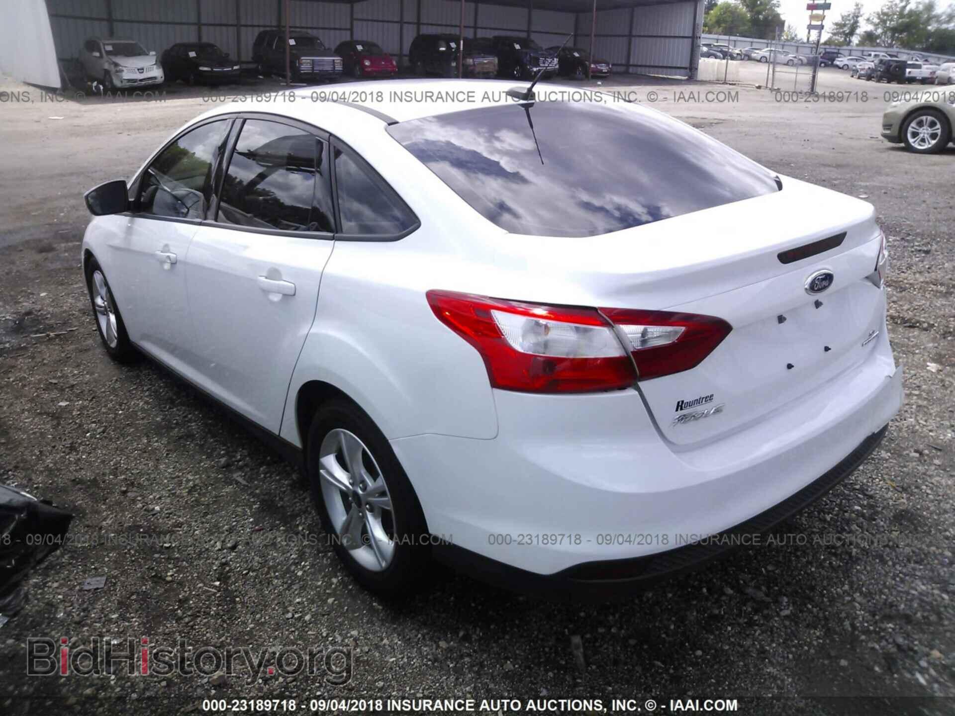 2014 Ford Focus - VIN: 1FADP3F23EL216038 - Фото 3