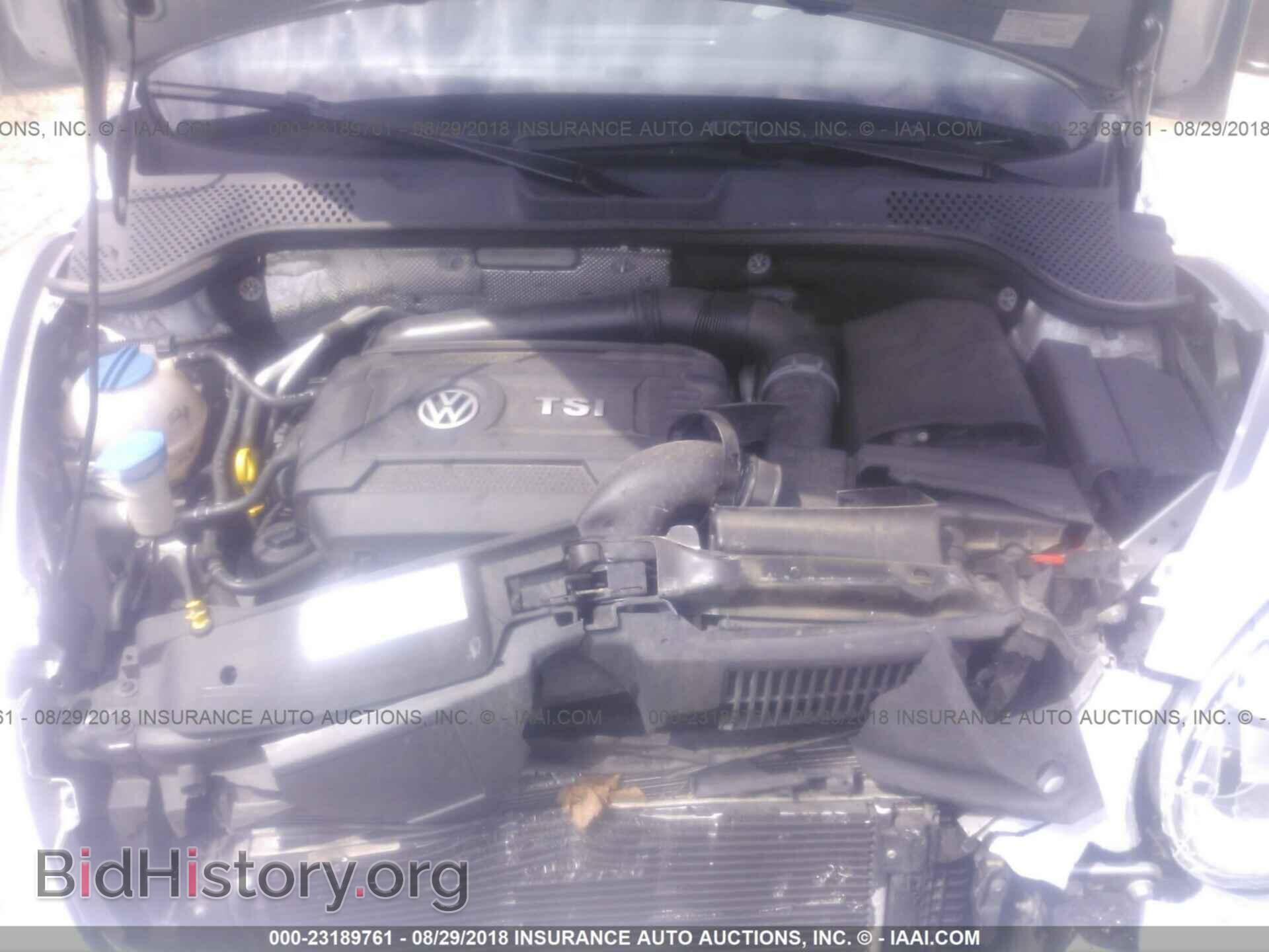 2014 Volkswagen Beetle - VIN: 3VWF17AT0EM641109 - Фото 10