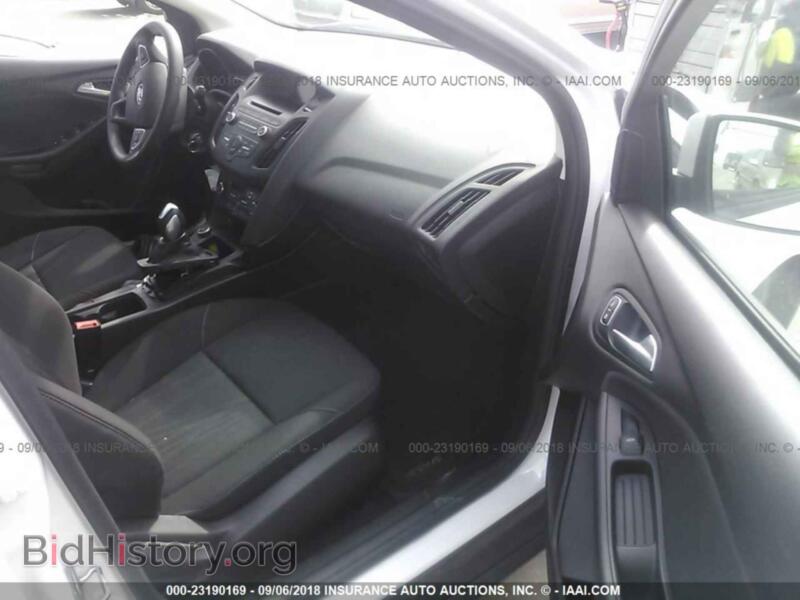 2016 Ford FOCUS (VIN 1FADP3FE0GL275450) — photo 5 of 10