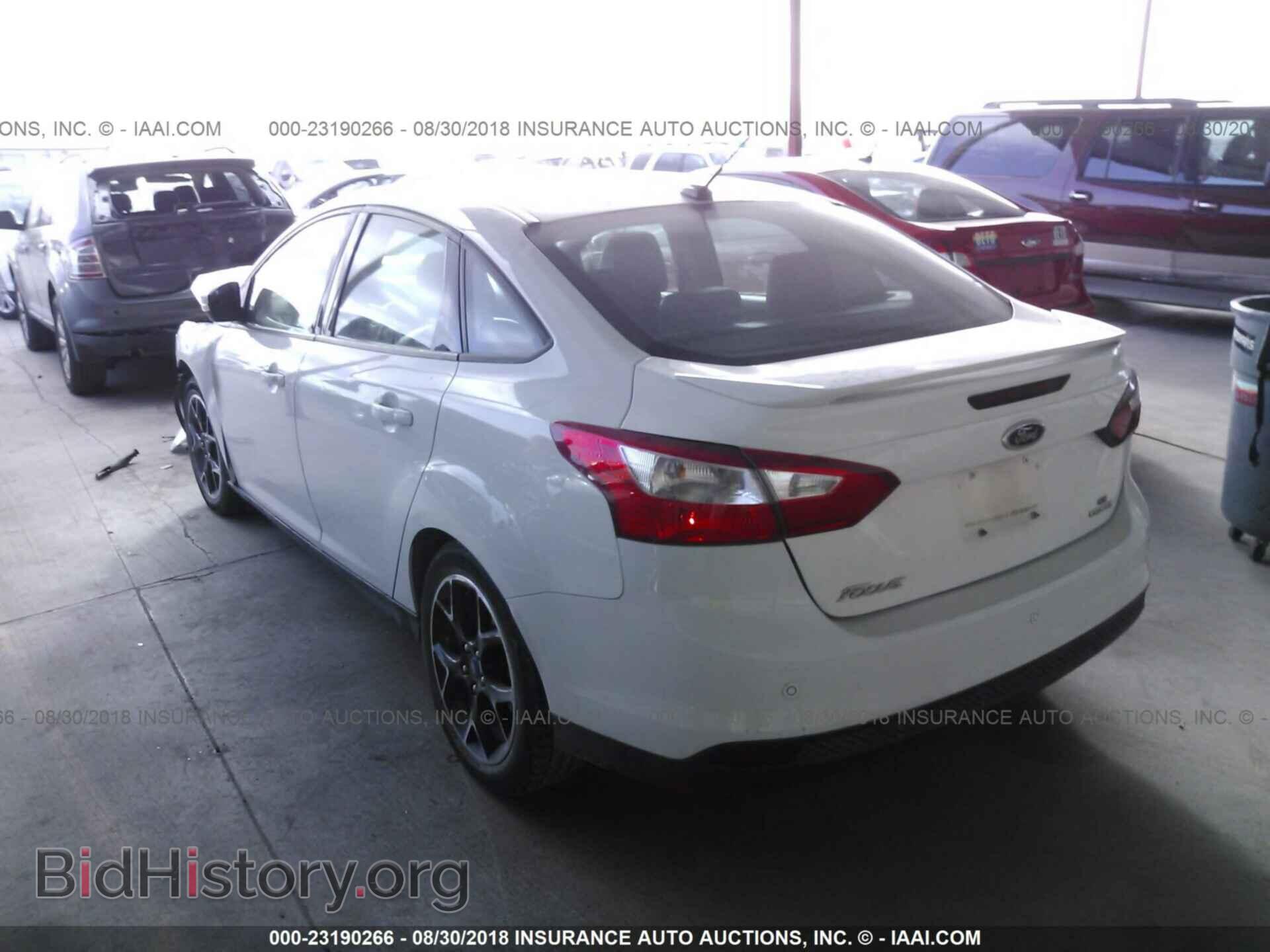 2013 Ford Focus - VIN: 1FADP3F25DL112164 - Фото 3