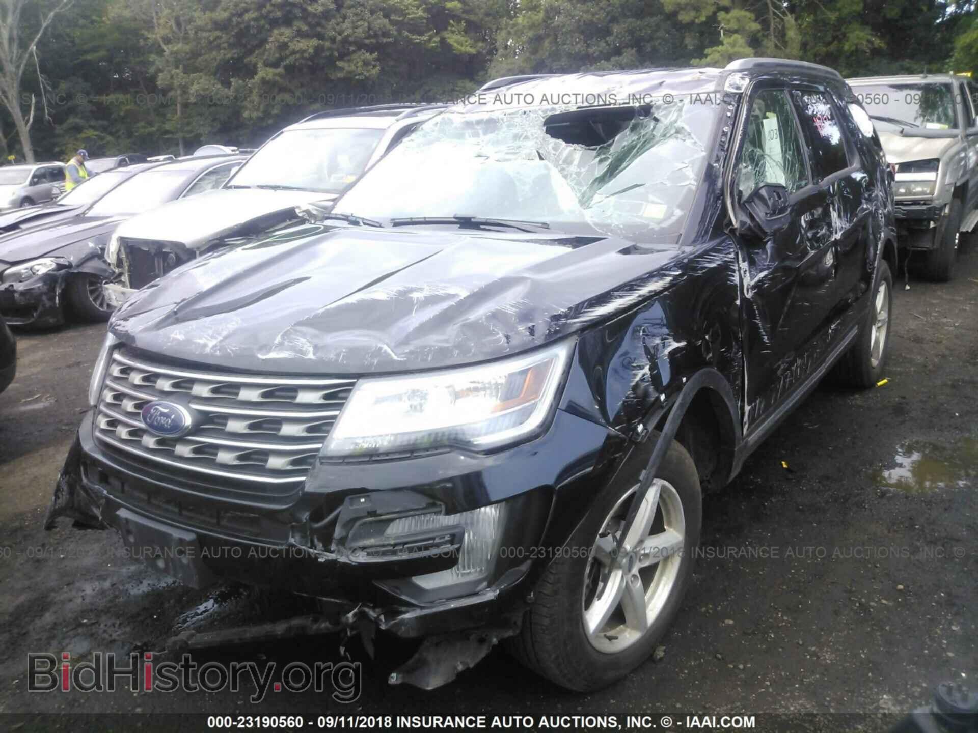2017 Ford Explorer - VIN: 1FM5K8D83HGD19115 - Фото 2