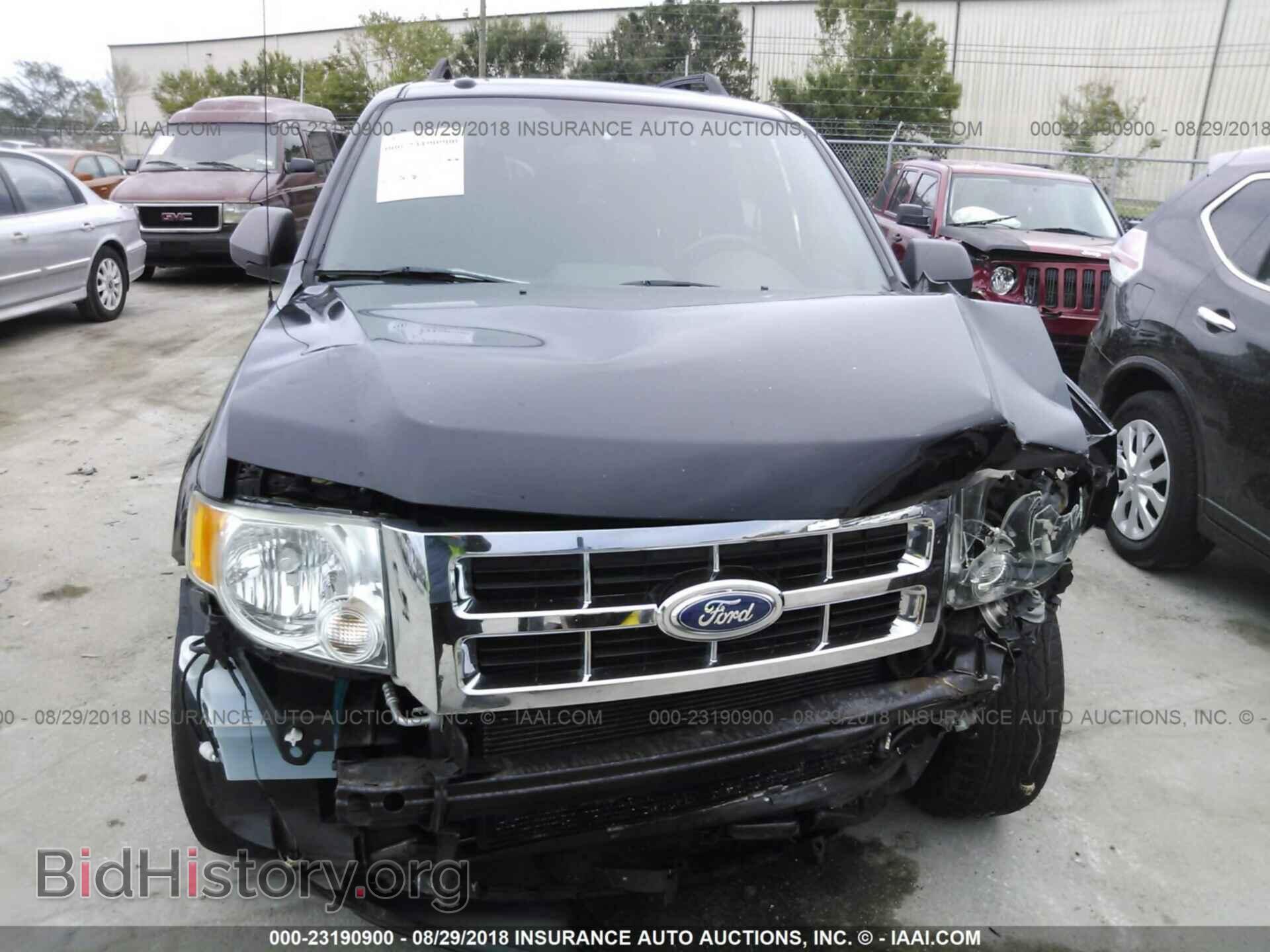 2011 Ford Escape - VIN: 1FMCU0D79BKC60165 - Photo 6