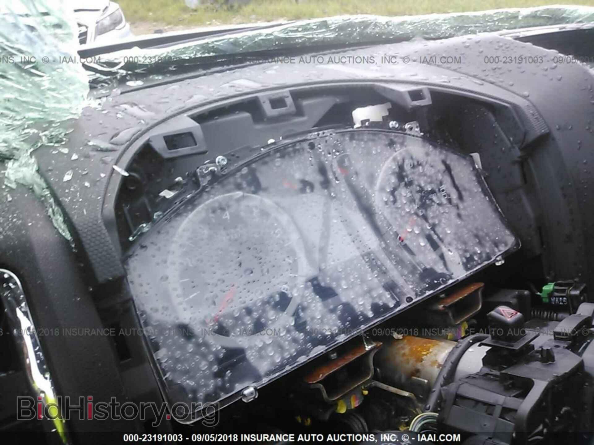 2012 Ford Escape - VIN: 1FMCU9E78CKB52463 - Photo 7