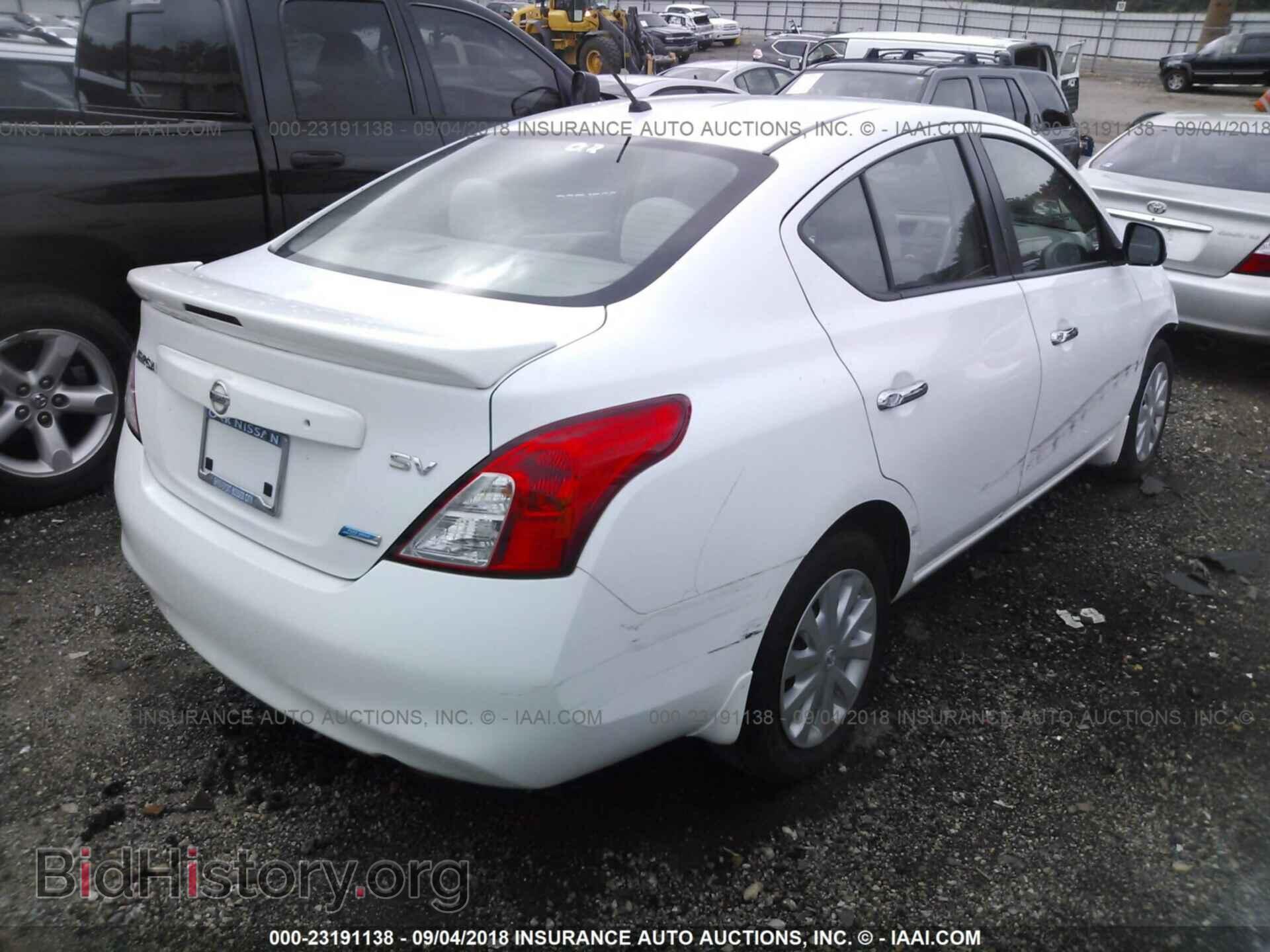 2013 Nissan Versa - VIN: 3N1CN7AP1DL852453 - Фото 4