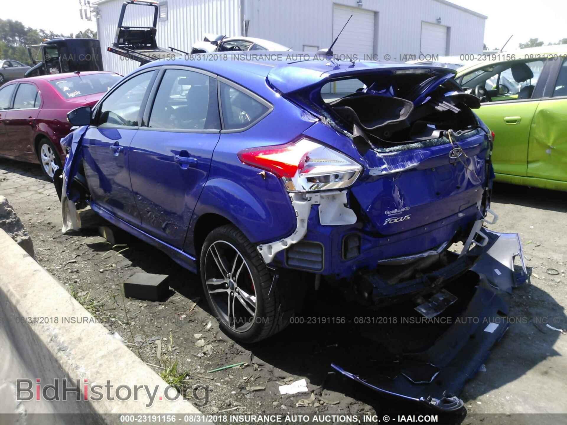 2015 Ford Focus - VIN: 1FADP3L98FL227653 - Photo 3