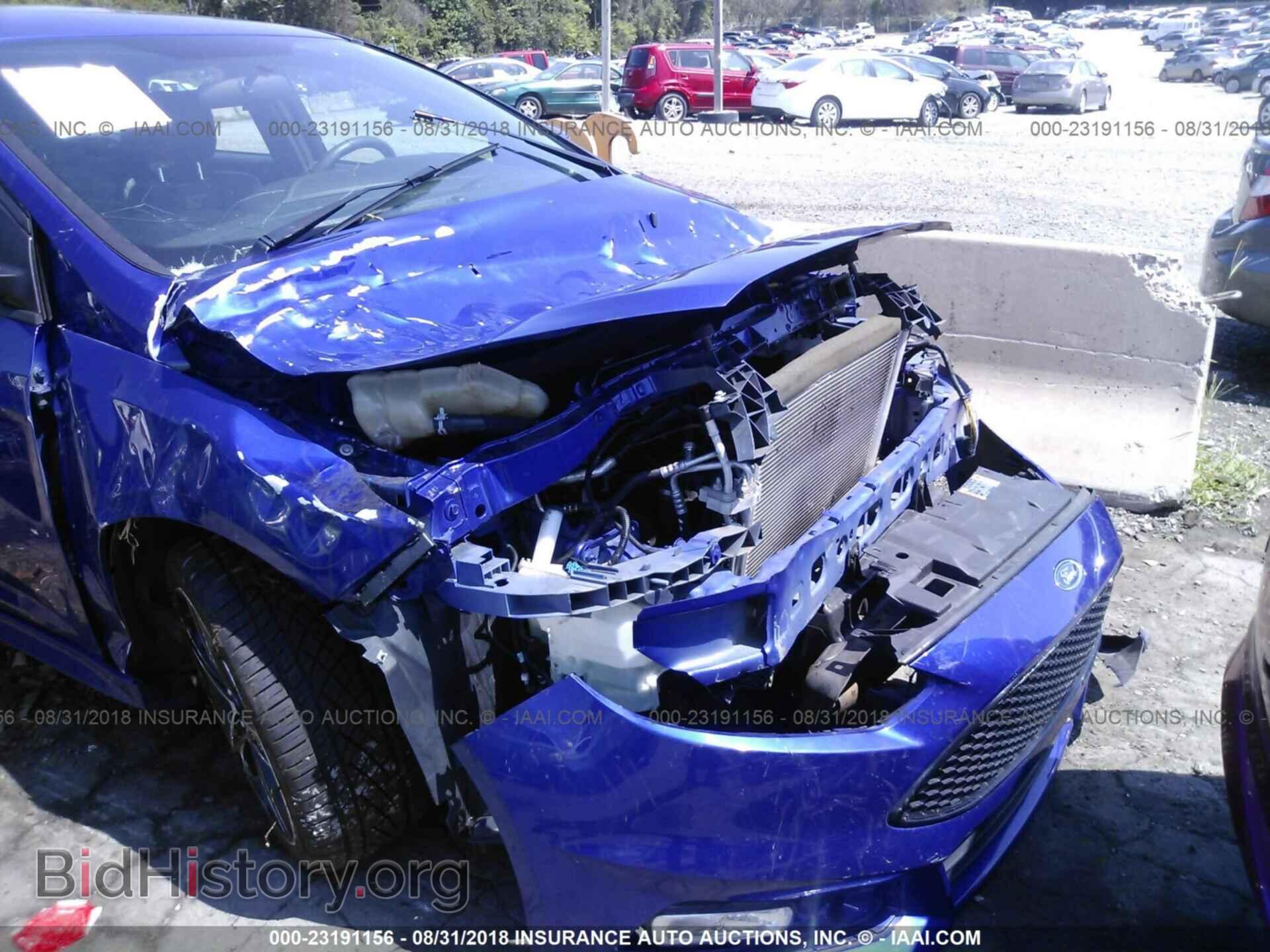 2015 Ford Focus - VIN: 1FADP3L98FL227653 - Photo 6