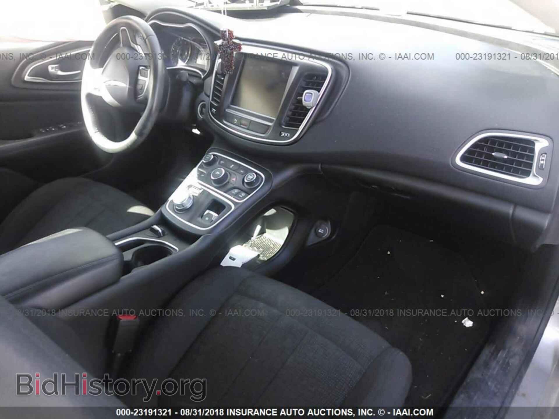 2015 Chrysler 200 - VIN: 1C3CCCAB8FN753667 - Photo 5