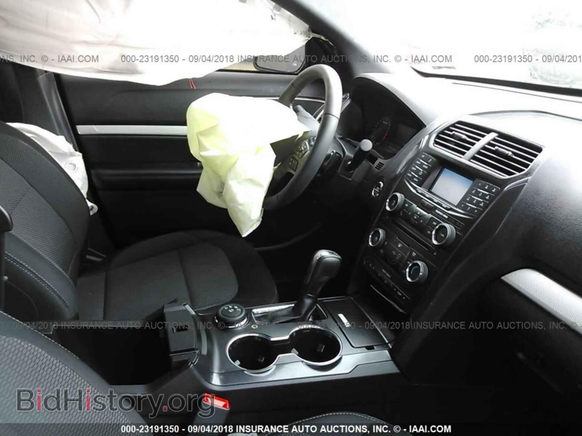 2017 Ford Explorer - VIN: 1FM5K8D82HGD54146 - Photo 5
