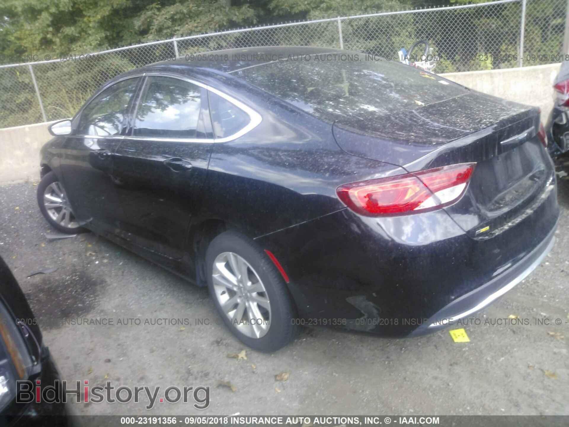 2015 Chrysler 200 - VIN: 1C3CCCABXFN580329 - Photo 3