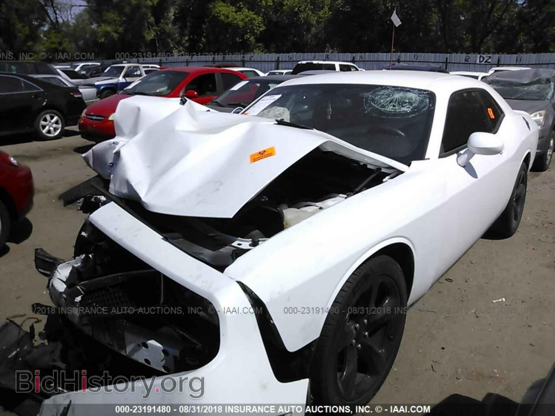 2014 Dodge Challenger - VIN: 2C3CDYAG0EH311124 - Фото 2
