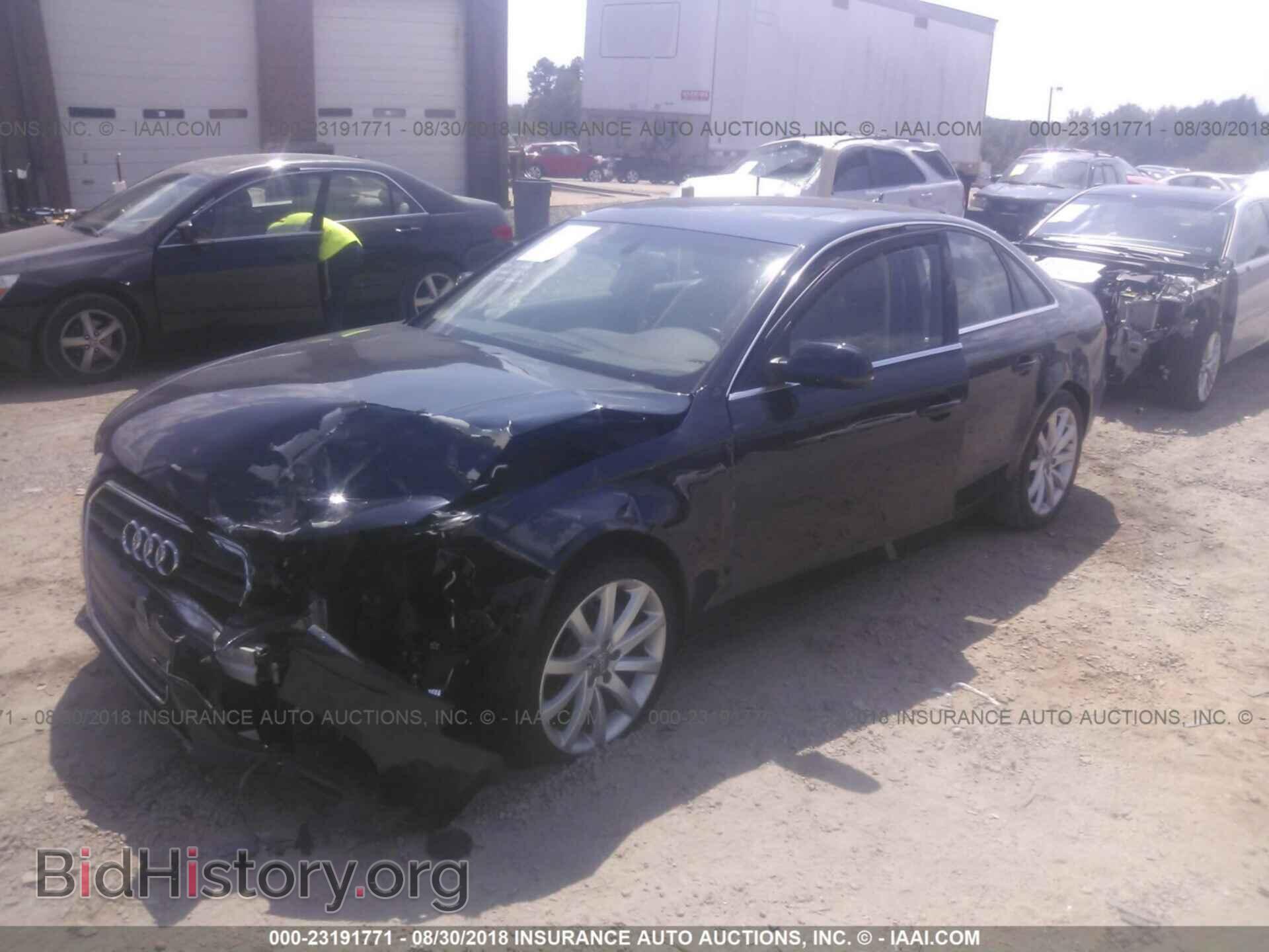 2013 Audi A4 - VIN: WAUBFAFL3DN049925 - Фото 2