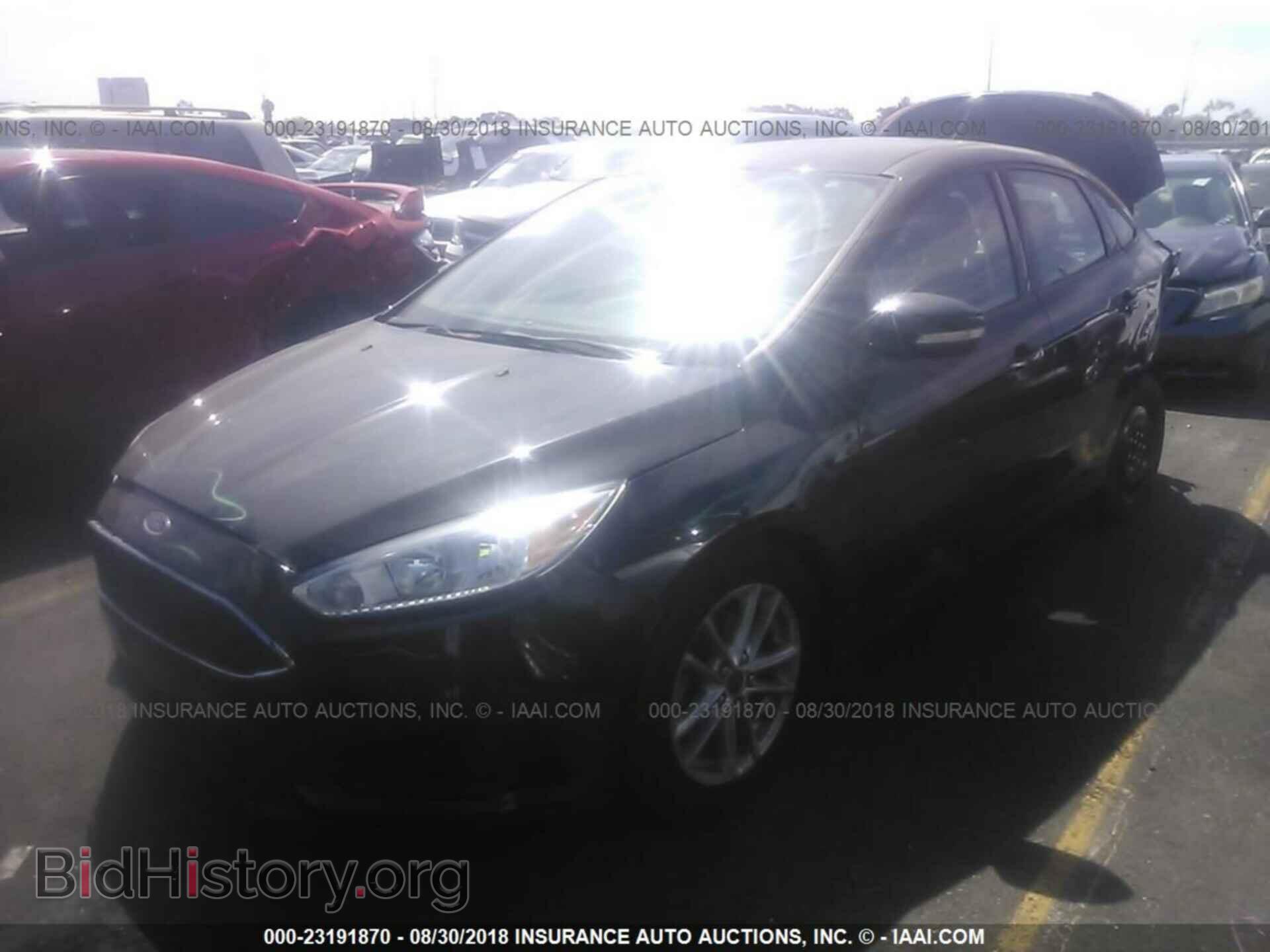 2015 Ford Focus - VIN: 1FADP3F25FL341401 - Photo 2