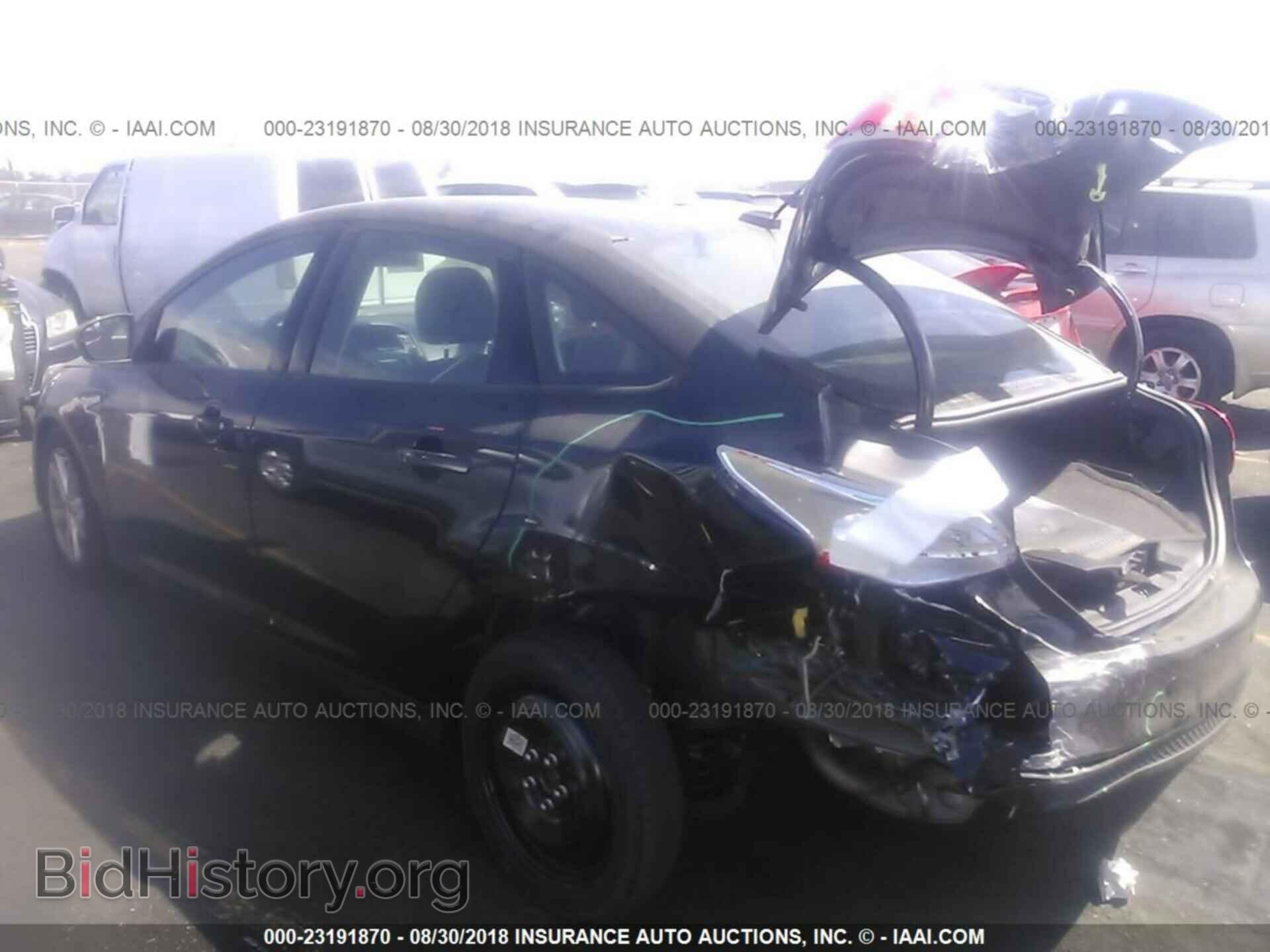 2015 Ford Focus - VIN: 1FADP3F25FL341401 - Photo 3