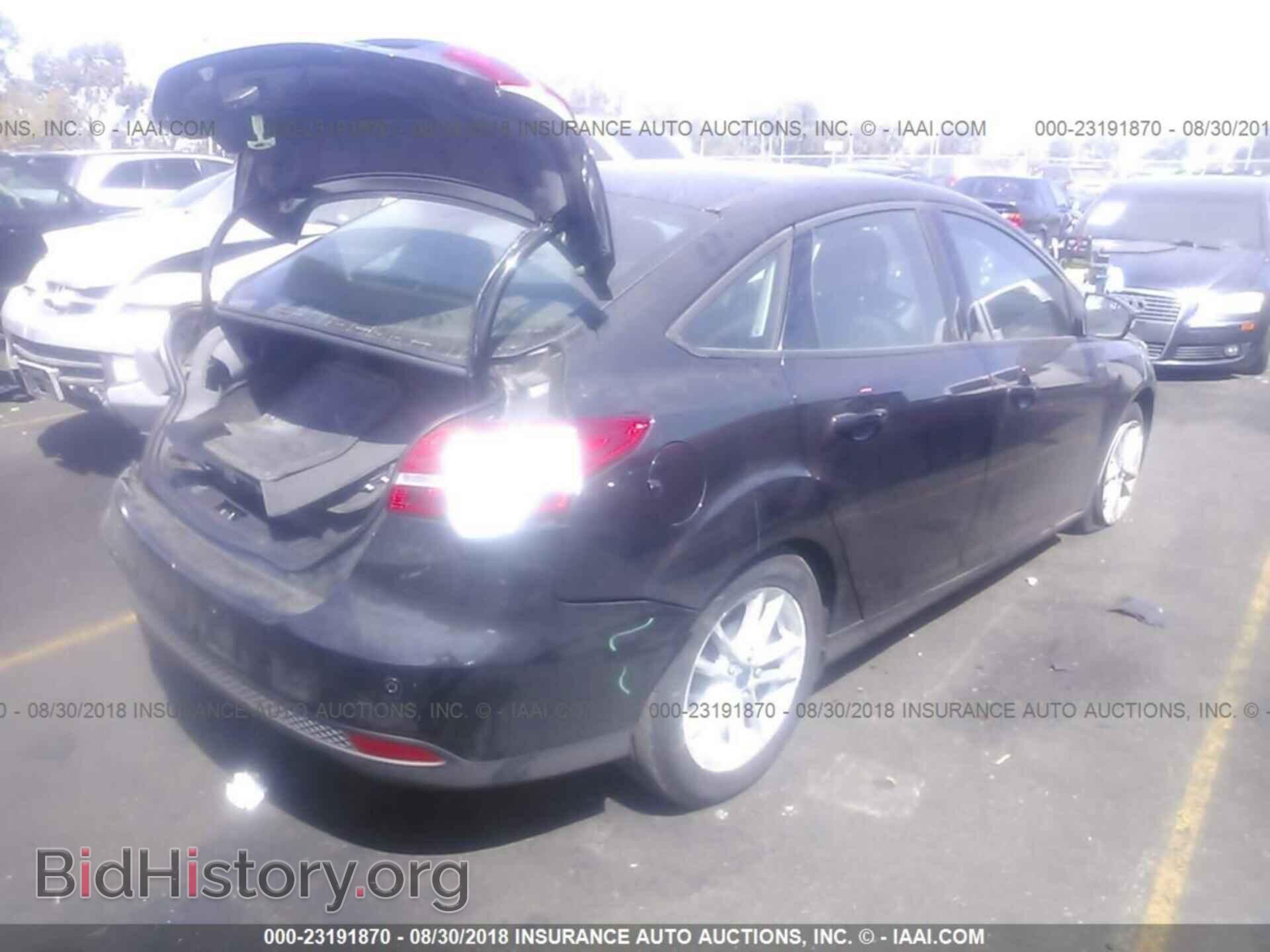 2015 Ford Focus - VIN: 1FADP3F25FL341401 - Photo 4