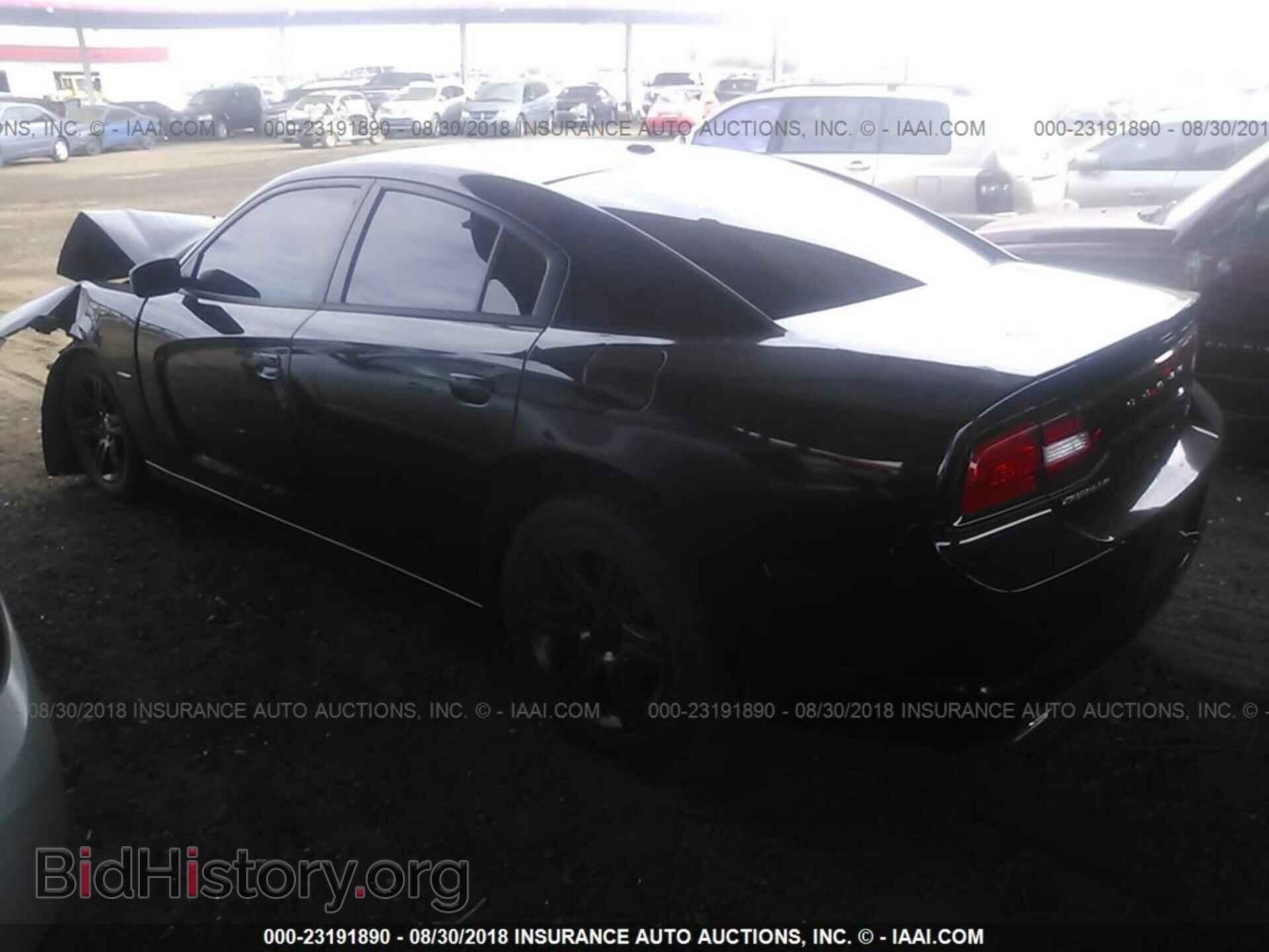 2013 Dodge Charger - VIN: 2C3CDXCTXDH675439 - Photo 3