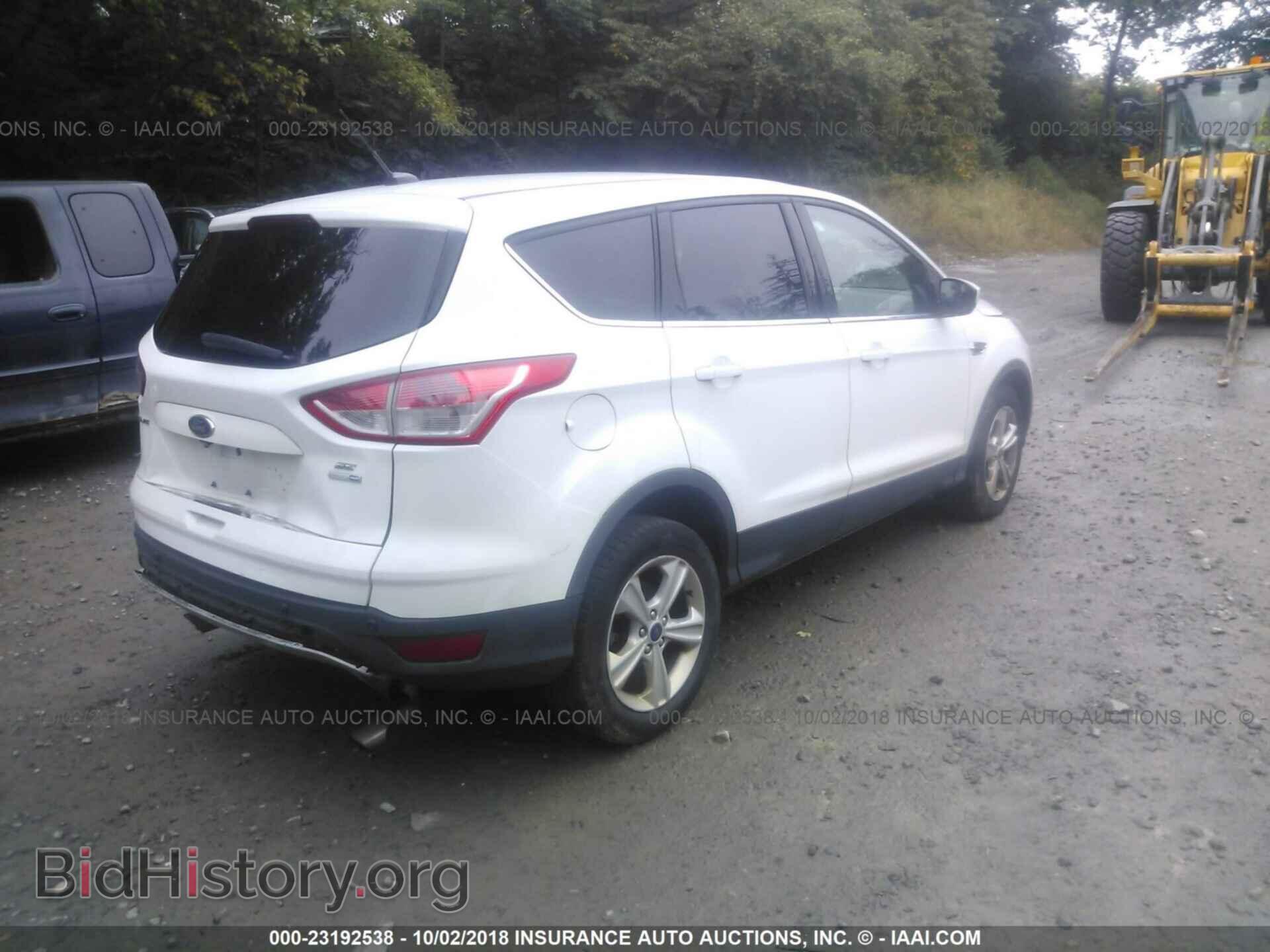 2014 Ford Escape - VIN: 1FMCU9G95EUD51945 - Photo 4