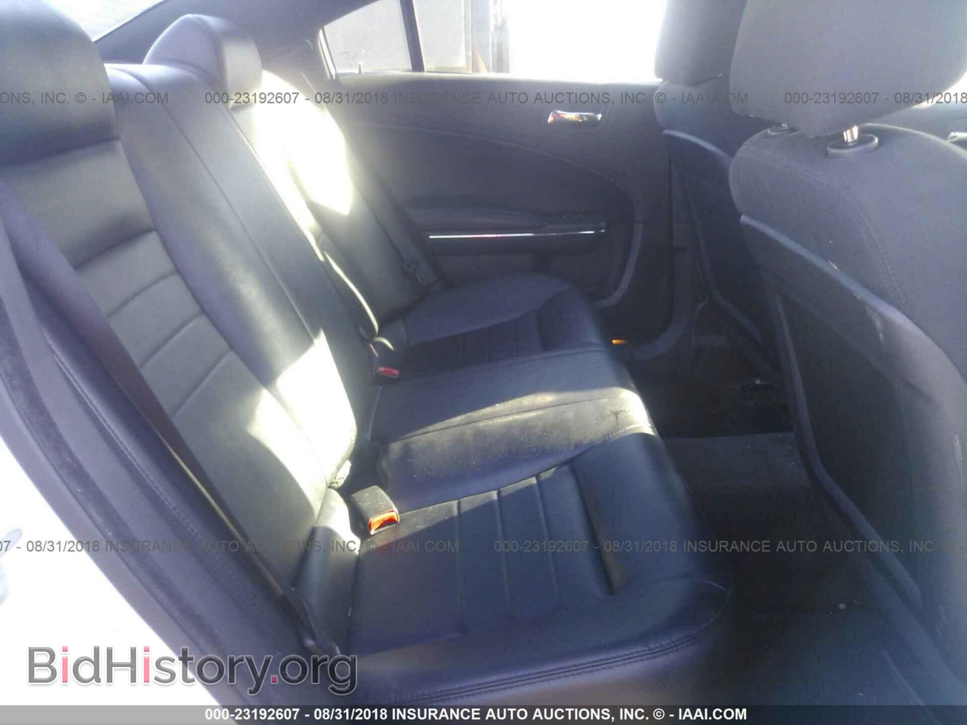 2012 Dodge Charger - VIN: 2C3CDXAG0CH240160 - Photo 8