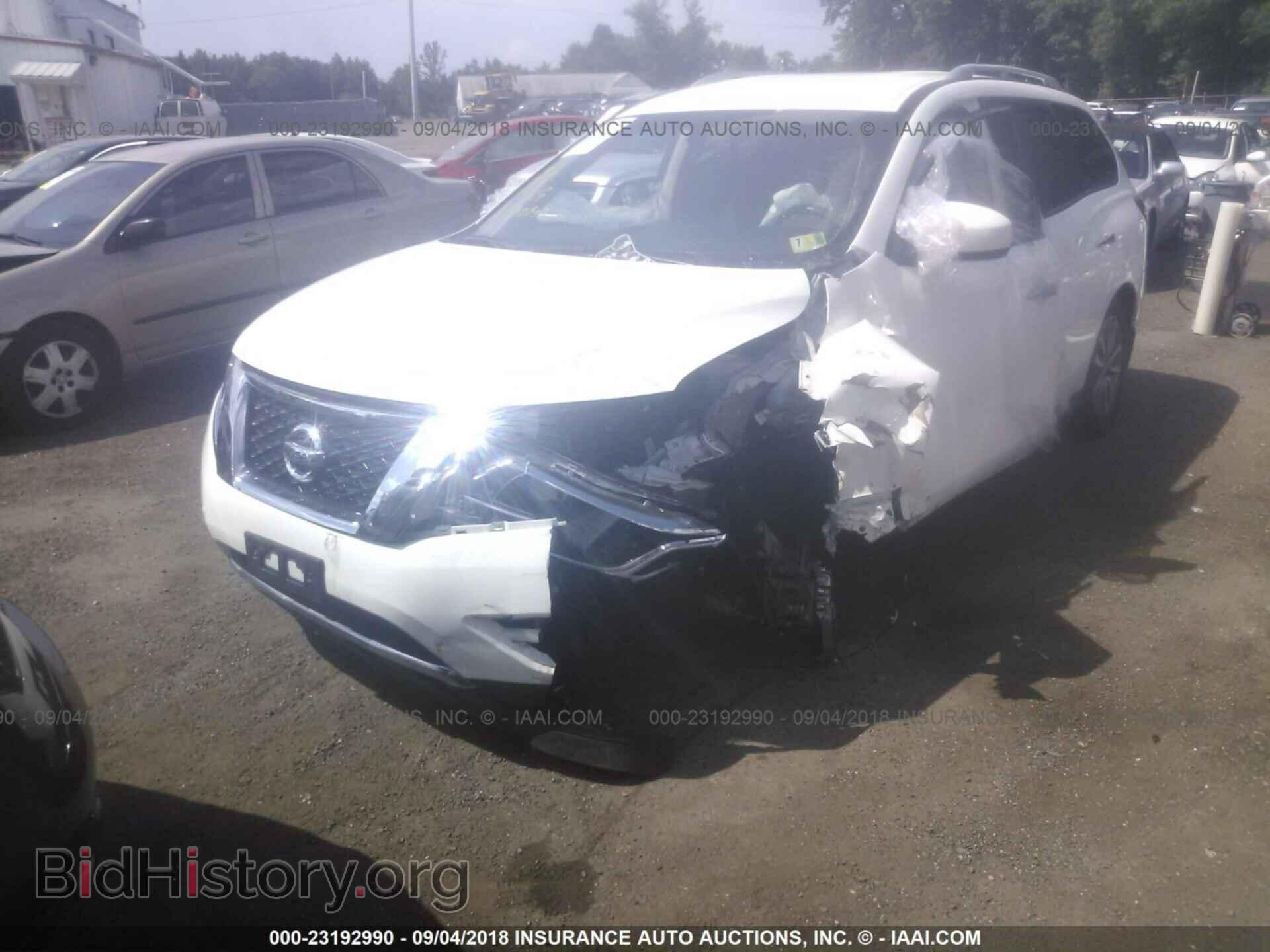 2015 Nissan Pathfinder - VIN: 5N1AR2MM9FC723271 - Фото 2