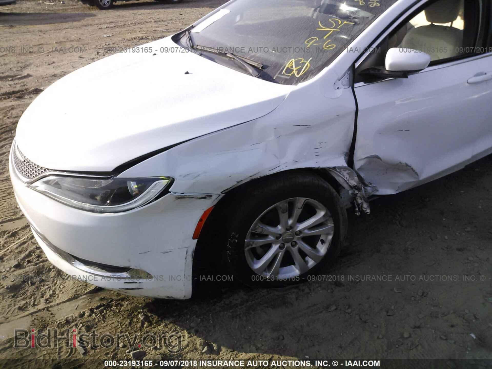 2015 Chrysler 200 - VIN: 1C3CCCAB4FN666073 - Photo 6