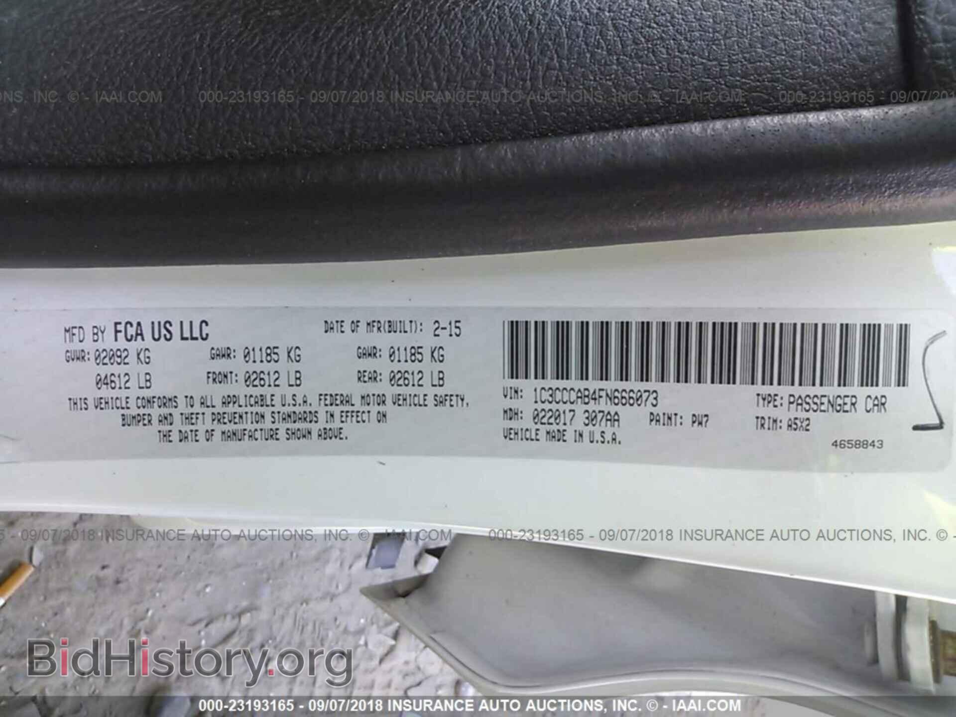 2015 Chrysler 200 - VIN: 1C3CCCAB4FN666073 - Photo 9