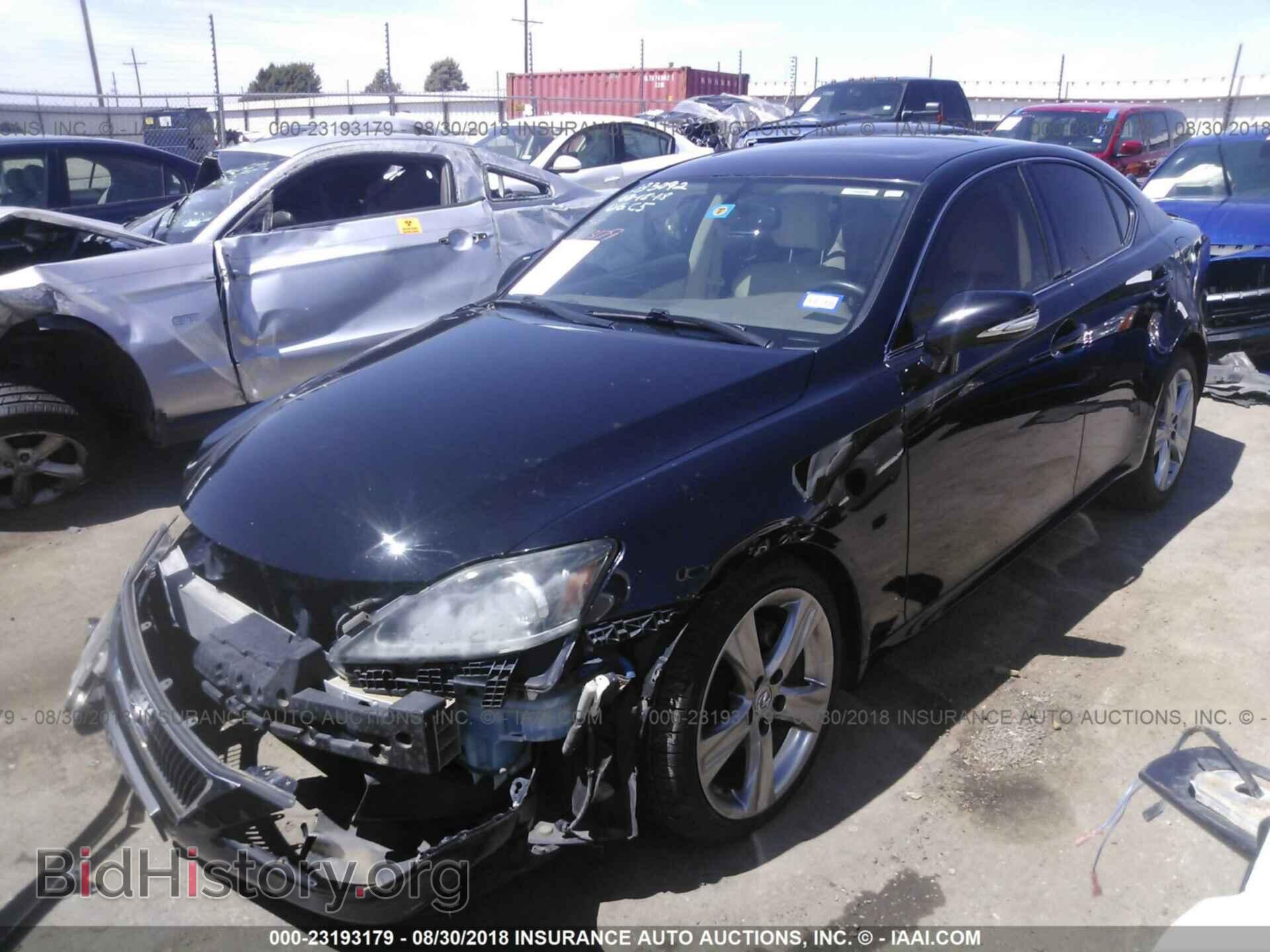 2011 Lexus Is - VIN: JTHBF5C20B5138501 - Photo 2