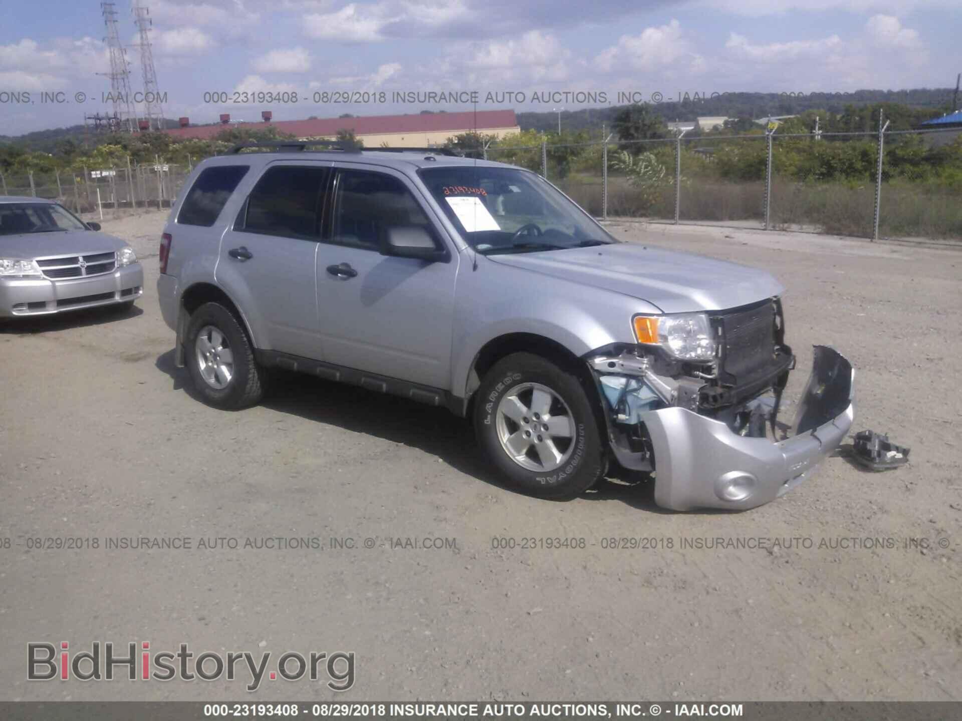 Photo 1FMCU9D76CKC77852 - Ford Escape 2012
