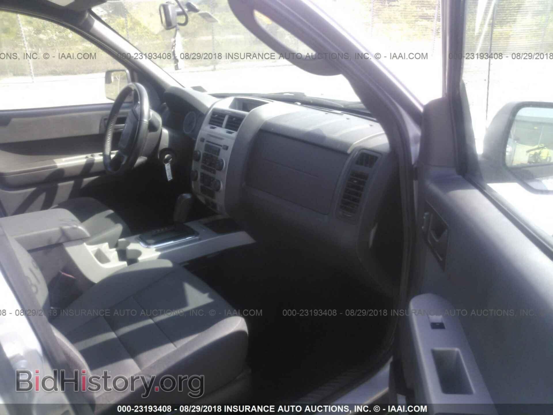 2012 Ford Escape - VIN: 1FMCU9D76CKC77852 - Фото 5